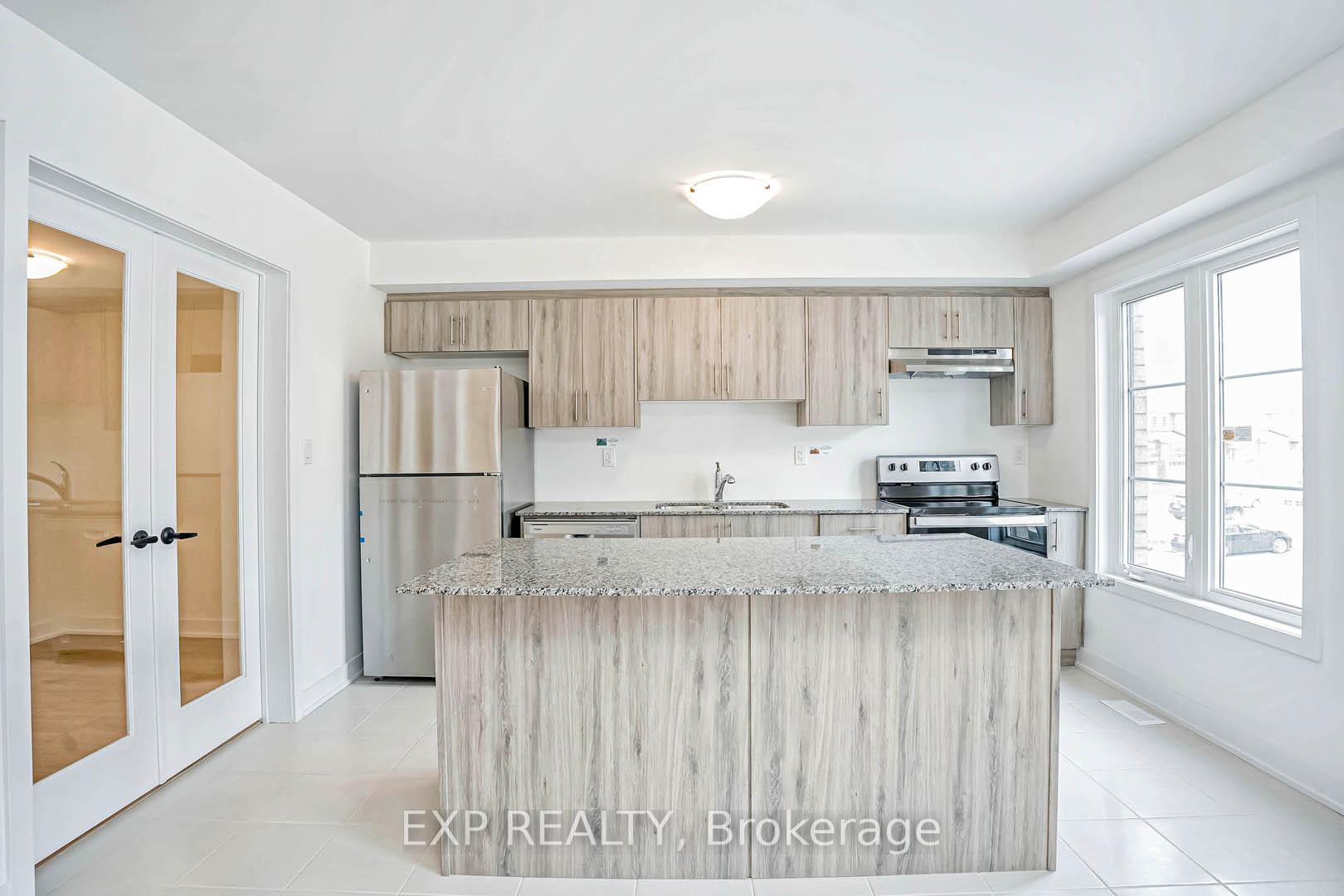 Photo 14 of 31 wagon Lane, Barrie, Innis-Shore — HOMEH