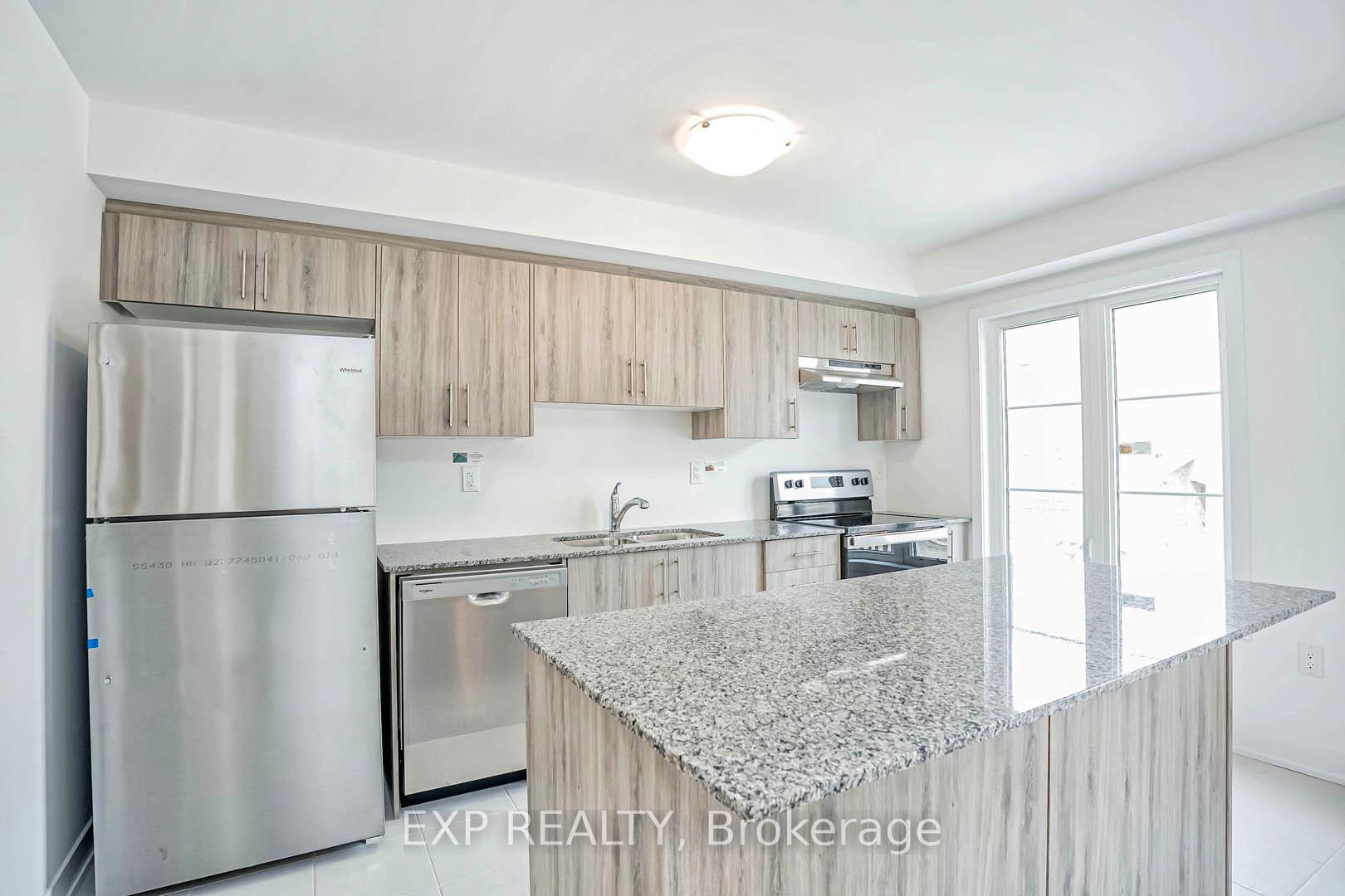 Photo 8 of 31 wagon Lane, Barrie, Innis-Shore — HOMEH