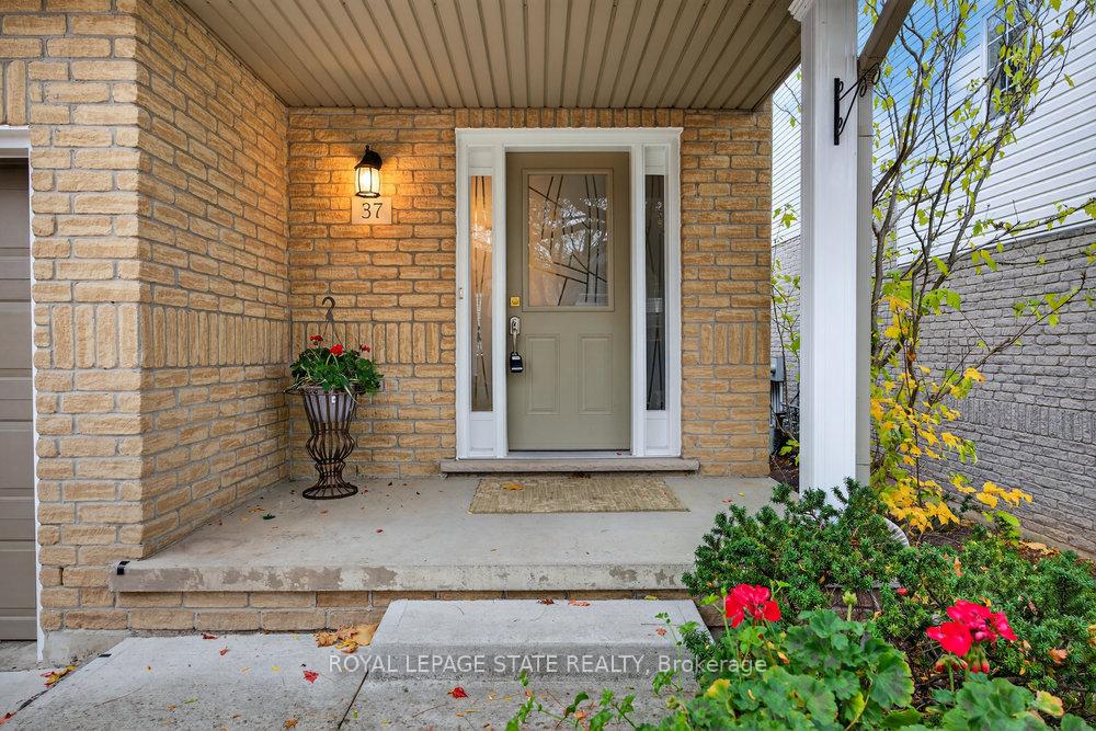 Photo 17 of Unit 37, 76 Frances Avenue, Hamilton, Stoney Creek — HOMEH
