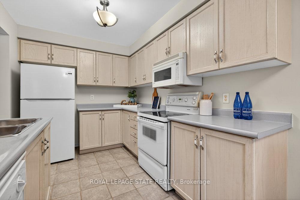 Photo 27 of Unit 37, 76 Frances Avenue, Hamilton, Stoney Creek — HOMEH