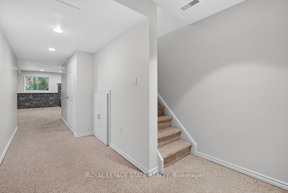 Photo 23 of Unit 37, 76 Frances Avenue, Hamilton, Stoney Creek — HOMEH
