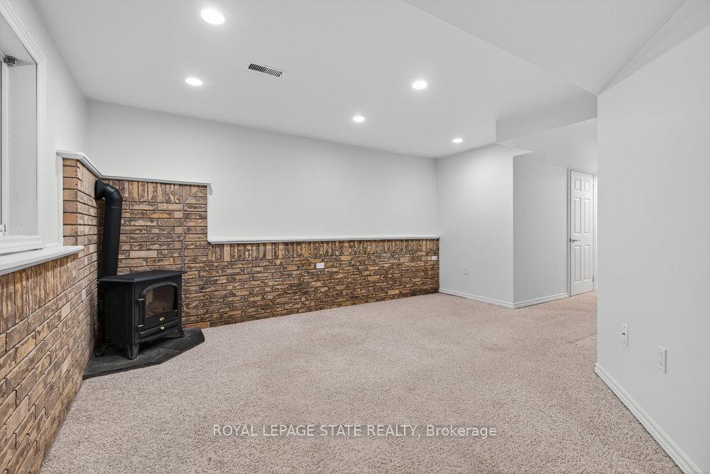 Photo 28 of Unit 37, 76 Frances Avenue, Hamilton, Stoney Creek — HOMEH