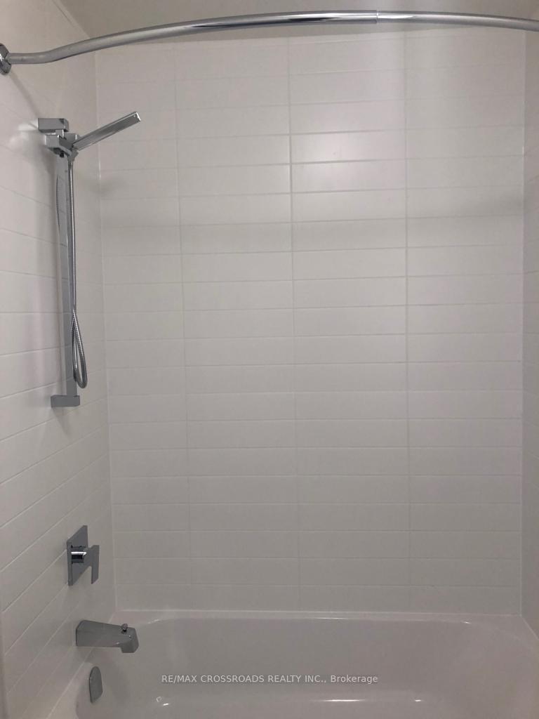 Photo 5 of Unit 62, 369 Essa Road, Barrie, Holly — HOMEH