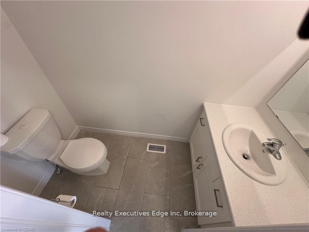 Photo 2 of 49 Dallan Drive, Guelph, Pineridge/Westminster Woods — HOMEH