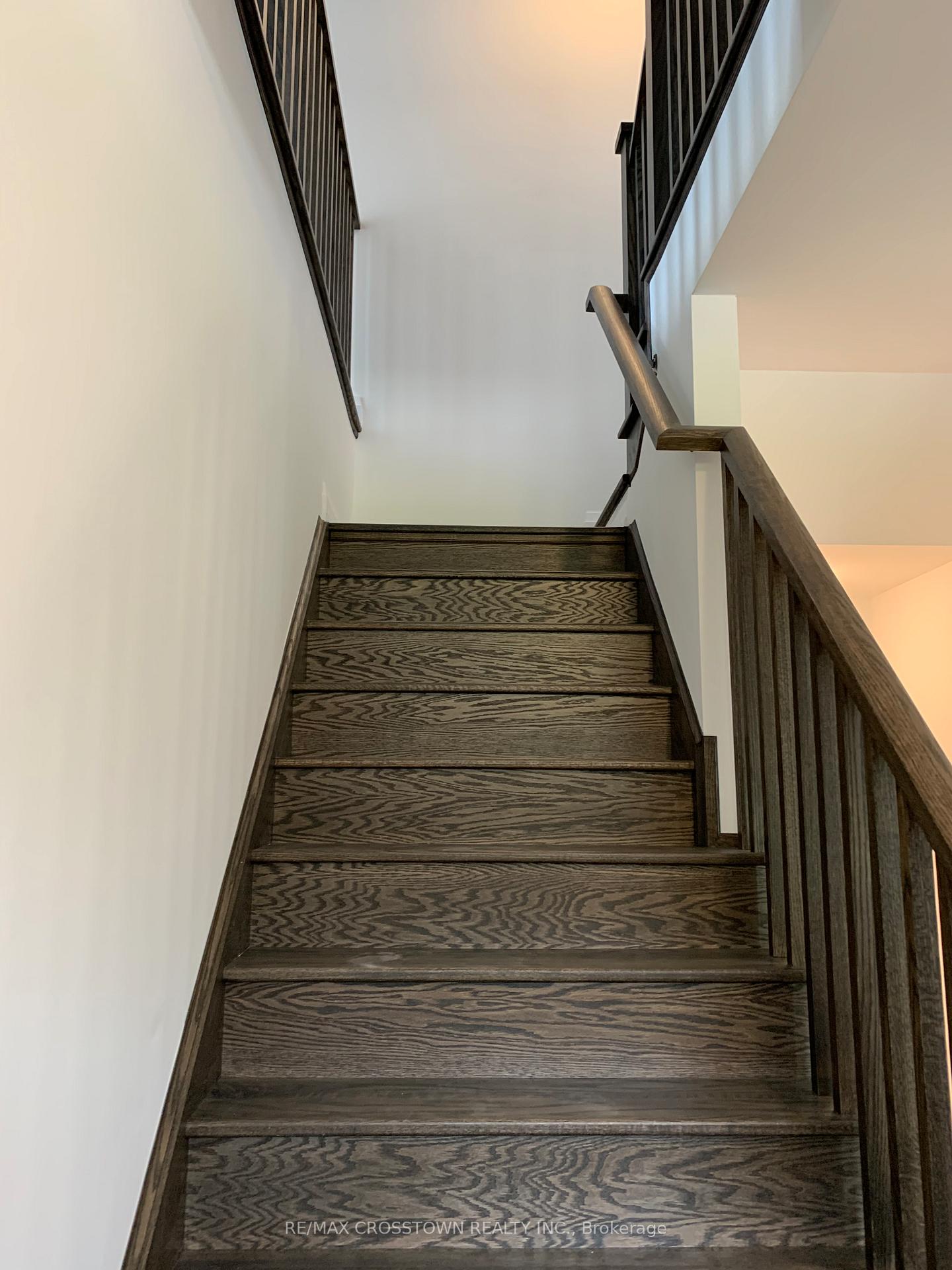 Photo 5 of 1 Mabern Street W, Barrie, Holly — HOMEH