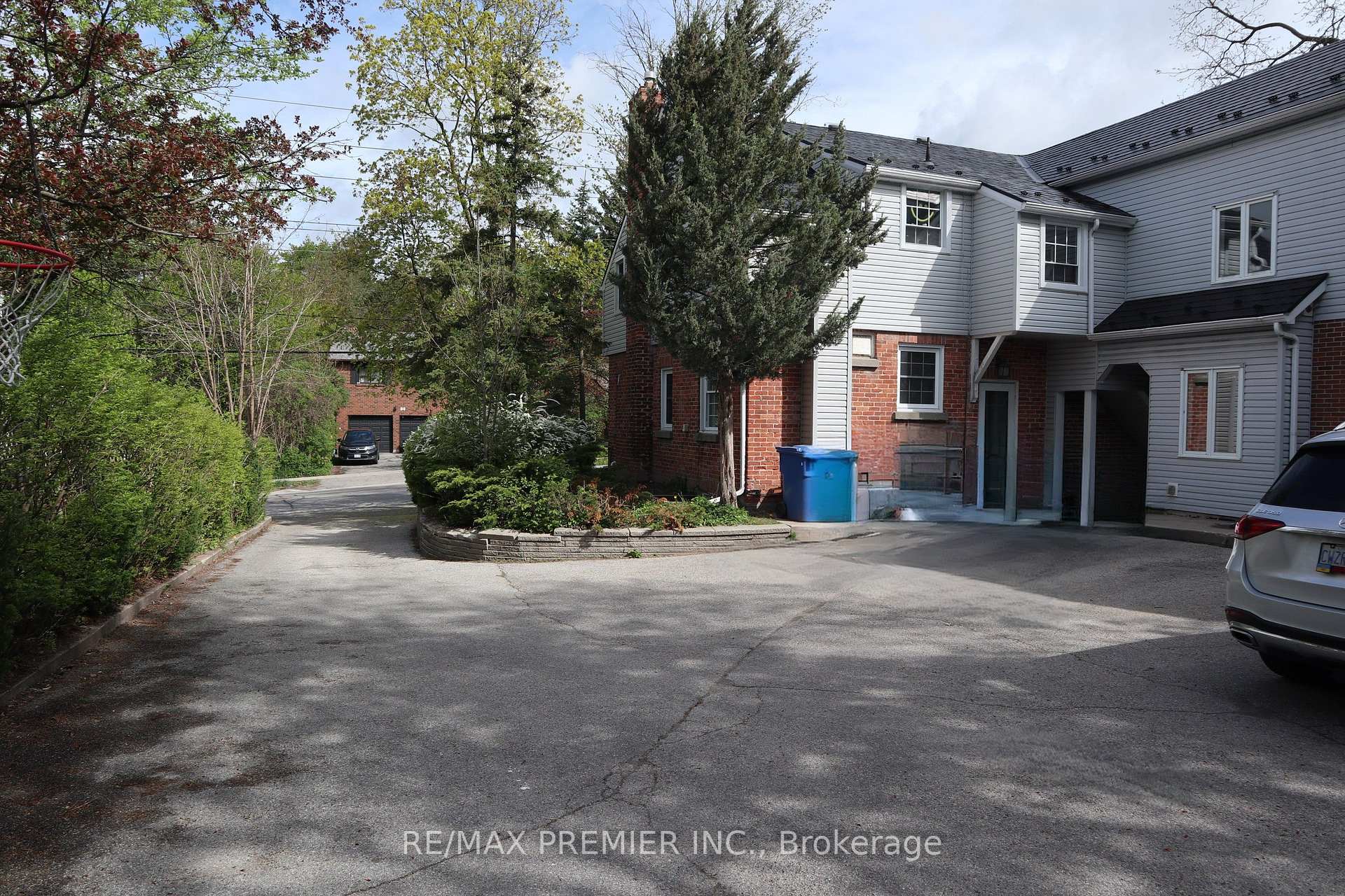 Photo 24 of Unit 4, 79 Wellington Street E, Barrie, Wellington — HOMEH