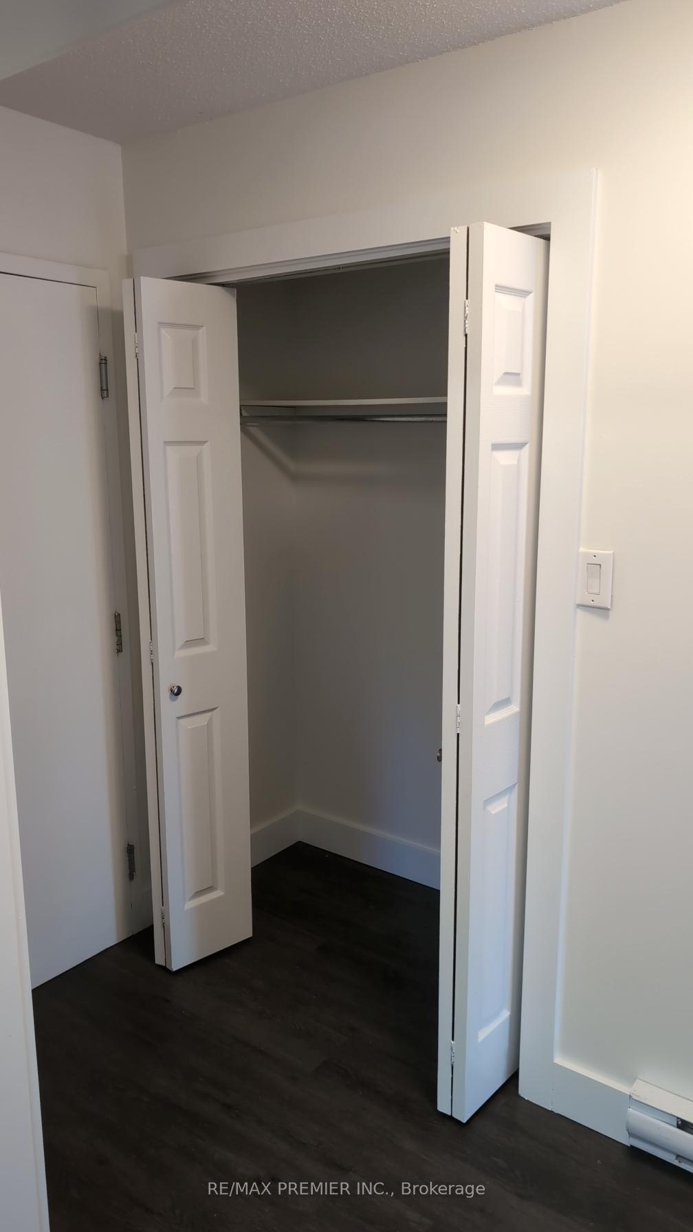 Photo 8 of Unit 4, 79 Wellington Street E, Barrie, Wellington — HOMEH