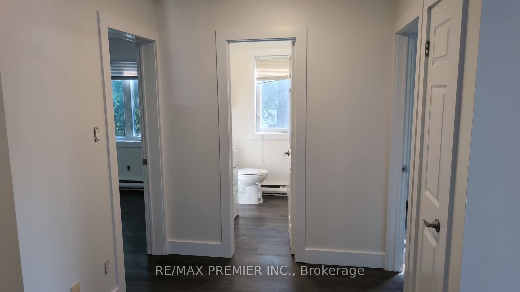 Photo 9 of Unit 4, 79 Wellington Street E, Barrie, Wellington — HOMEH