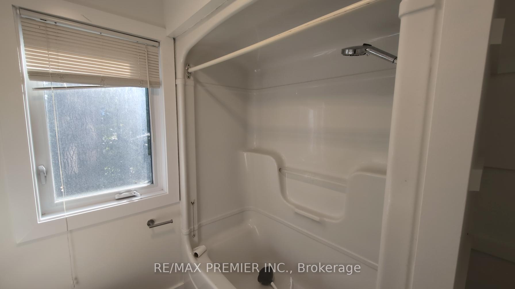Photo 13 of Unit 4, 79 Wellington Street E, Barrie, Wellington — HOMEH