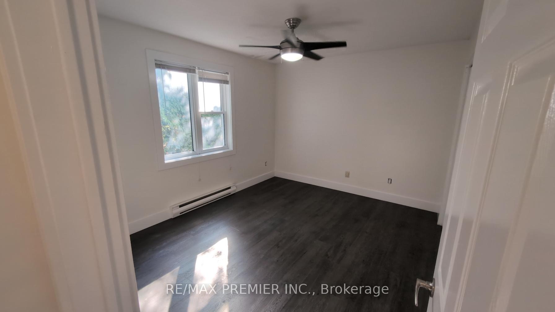 Photo 19 of Unit 4, 79 Wellington Street E, Barrie, Wellington — HOMEH