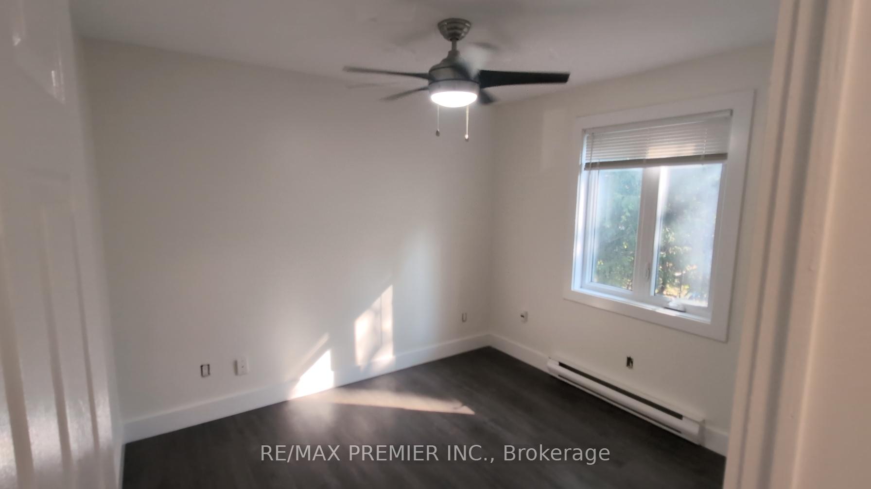 Photo 17 of Unit 4, 79 Wellington Street E, Barrie, Wellington — HOMEH