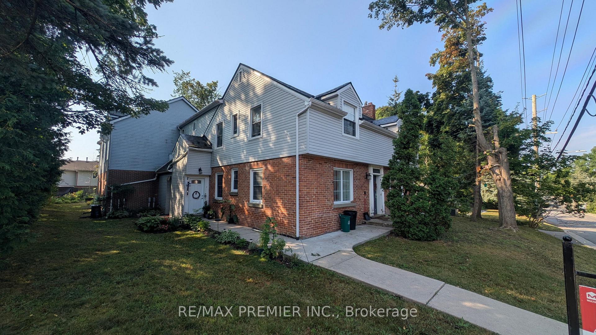 Photo 32 of Unit 4, 79 Wellington Street E, Barrie, Wellington — HOMEH