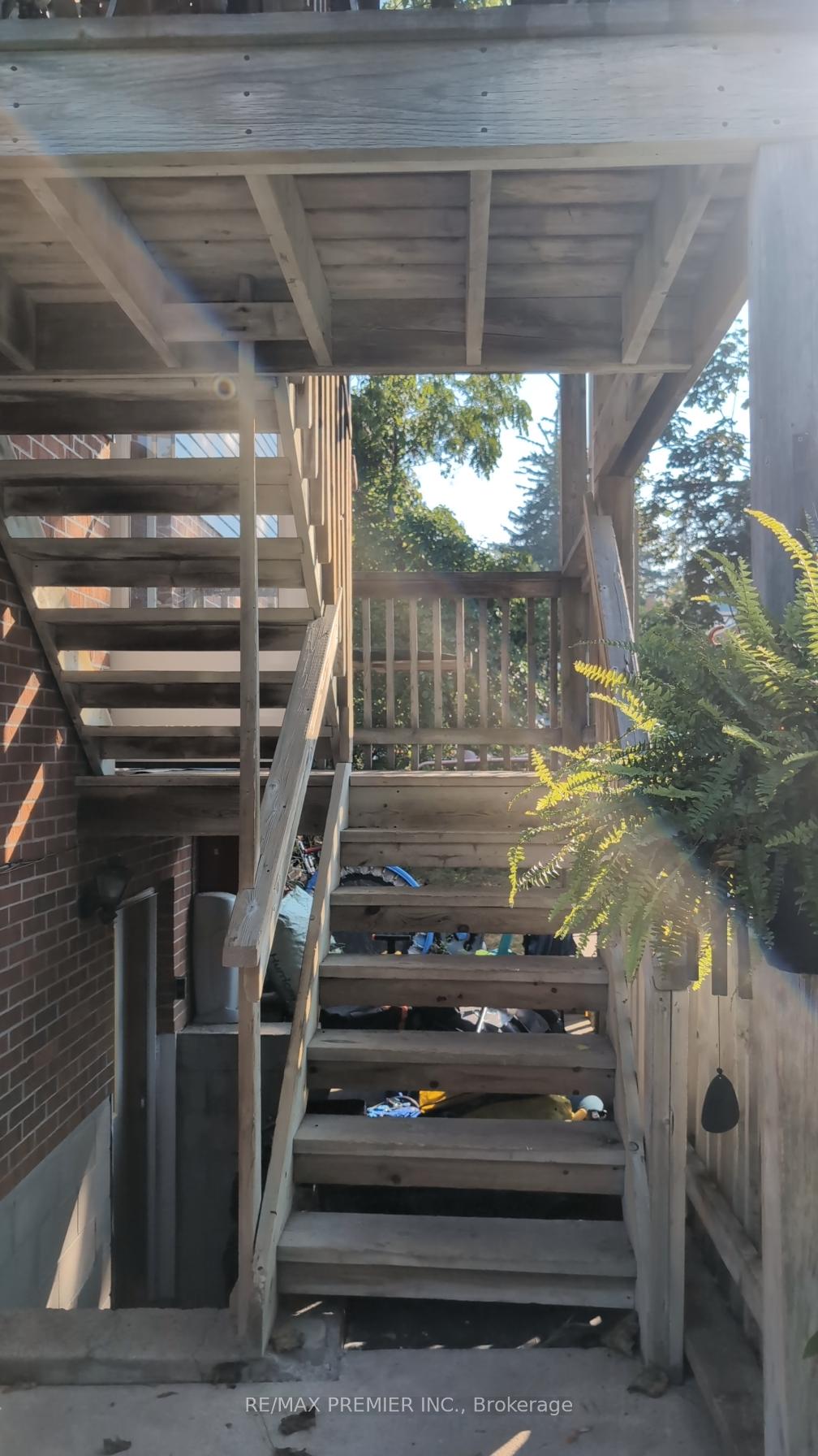 Photo 27 of Unit 4, 79 Wellington Street E, Barrie, Wellington — HOMEH