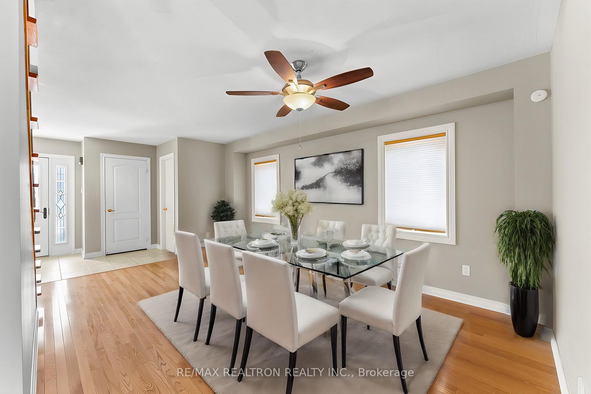 Photo 18 of 34 Megan Crescent, Barrie, 400 West — HOMEH