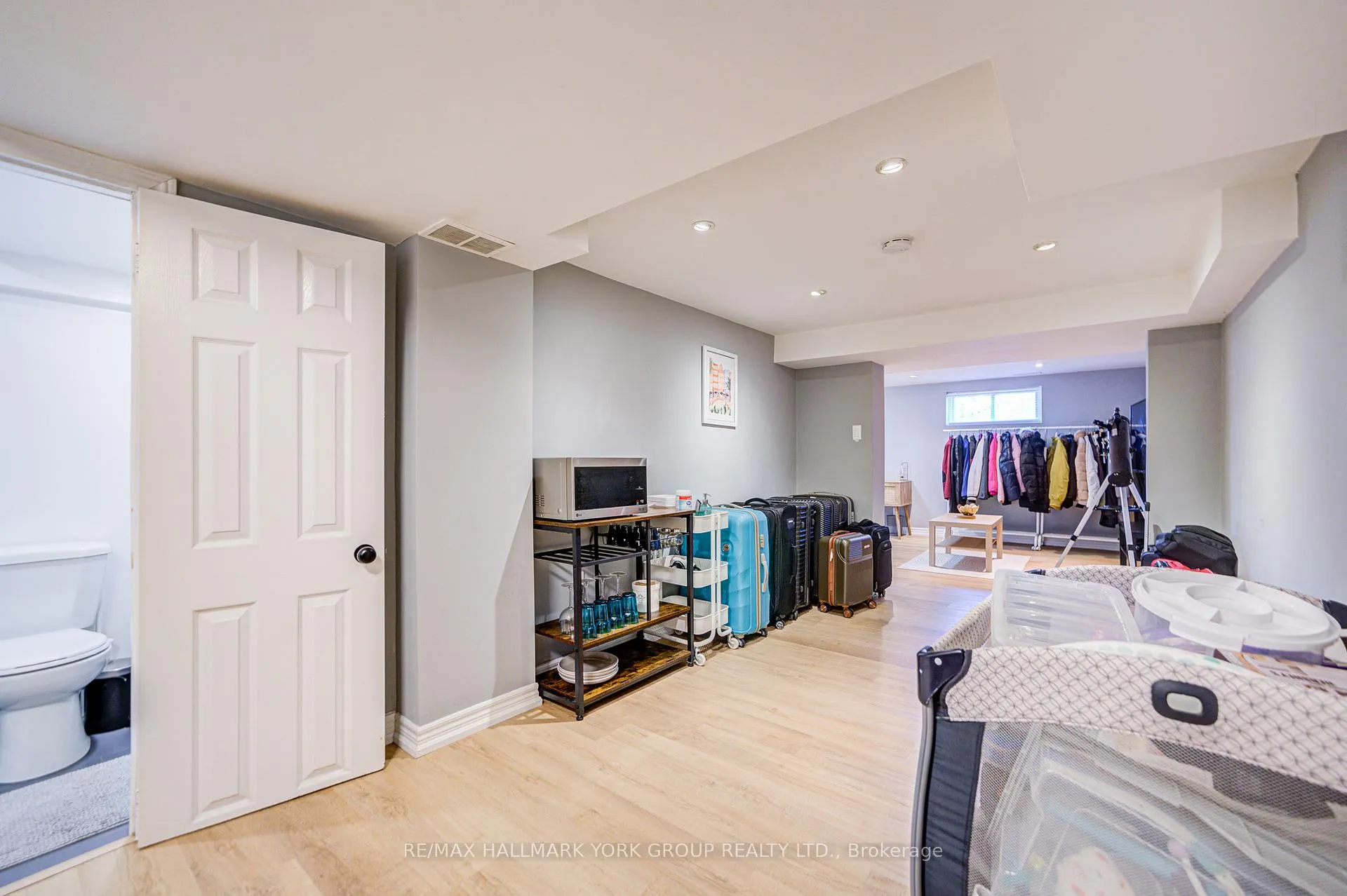 Photo 60 of 26 Gregory Street, Brampton, Downtown Brampton — HOMEH