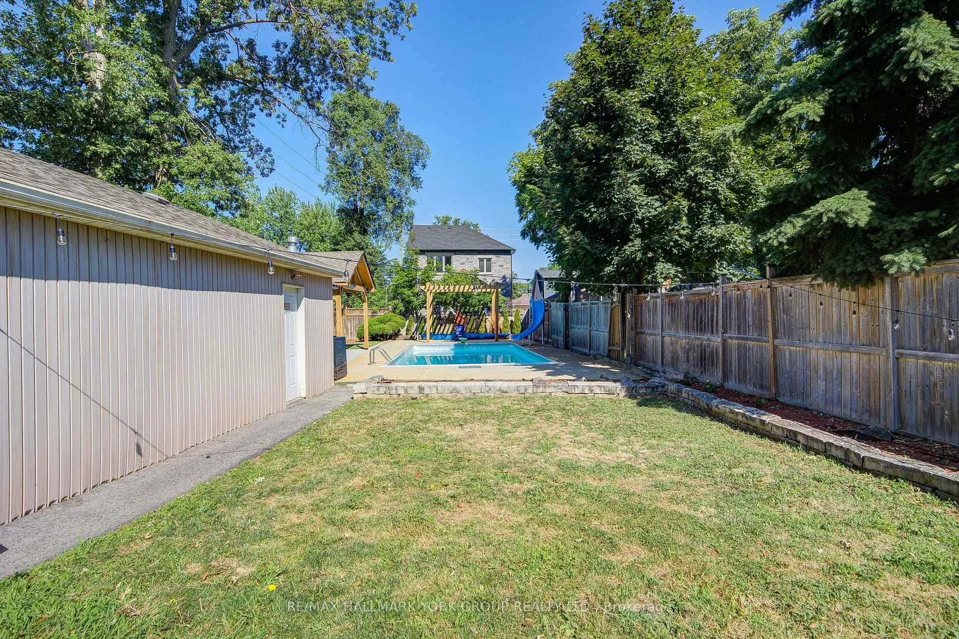 Photo 71 of 26 Gregory Street, Brampton, Downtown Brampton — HOMEH