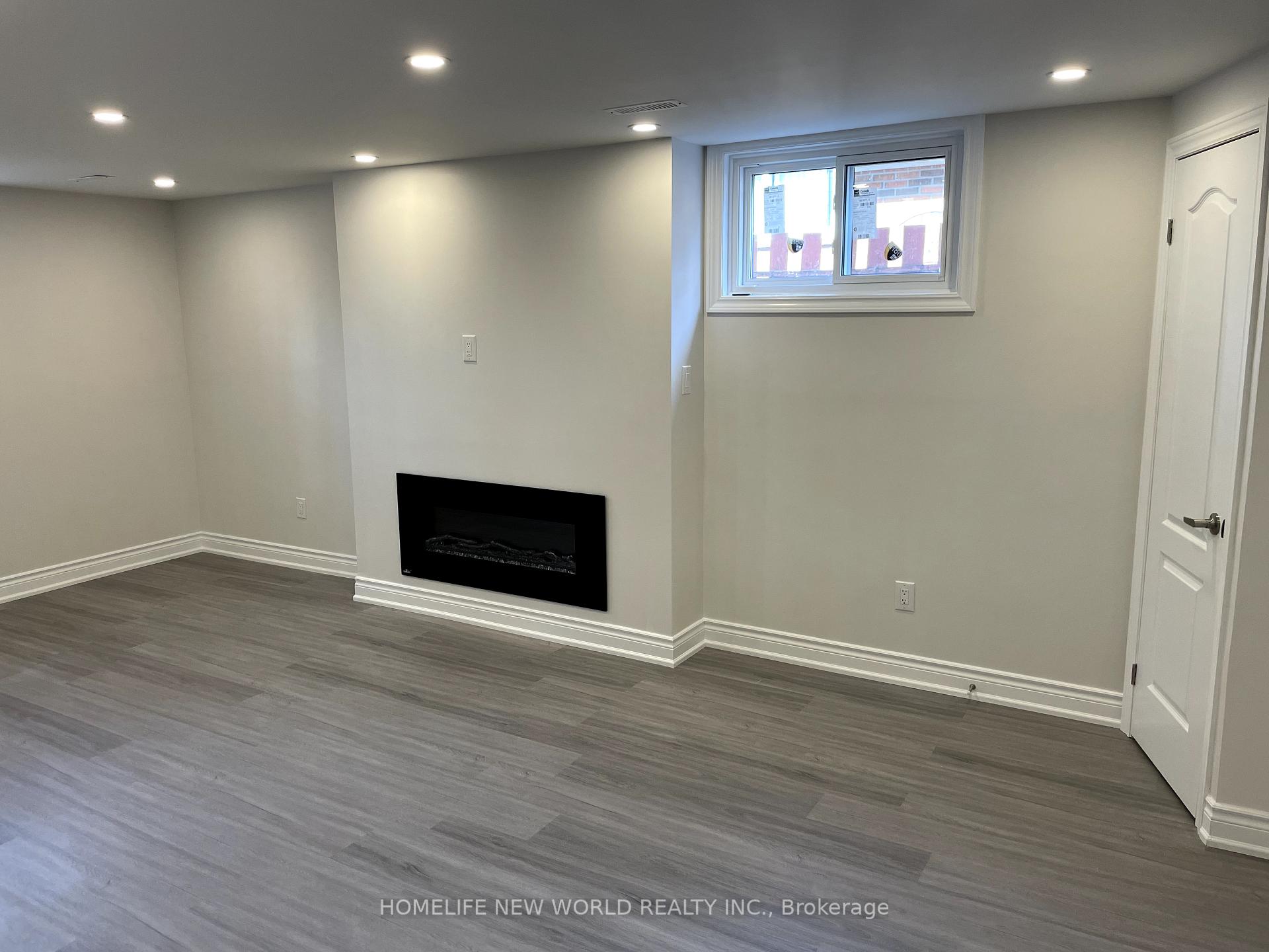 Photo 4 of 8 Maplehurst Crescent, Barrie, Cundles East — HOMEH