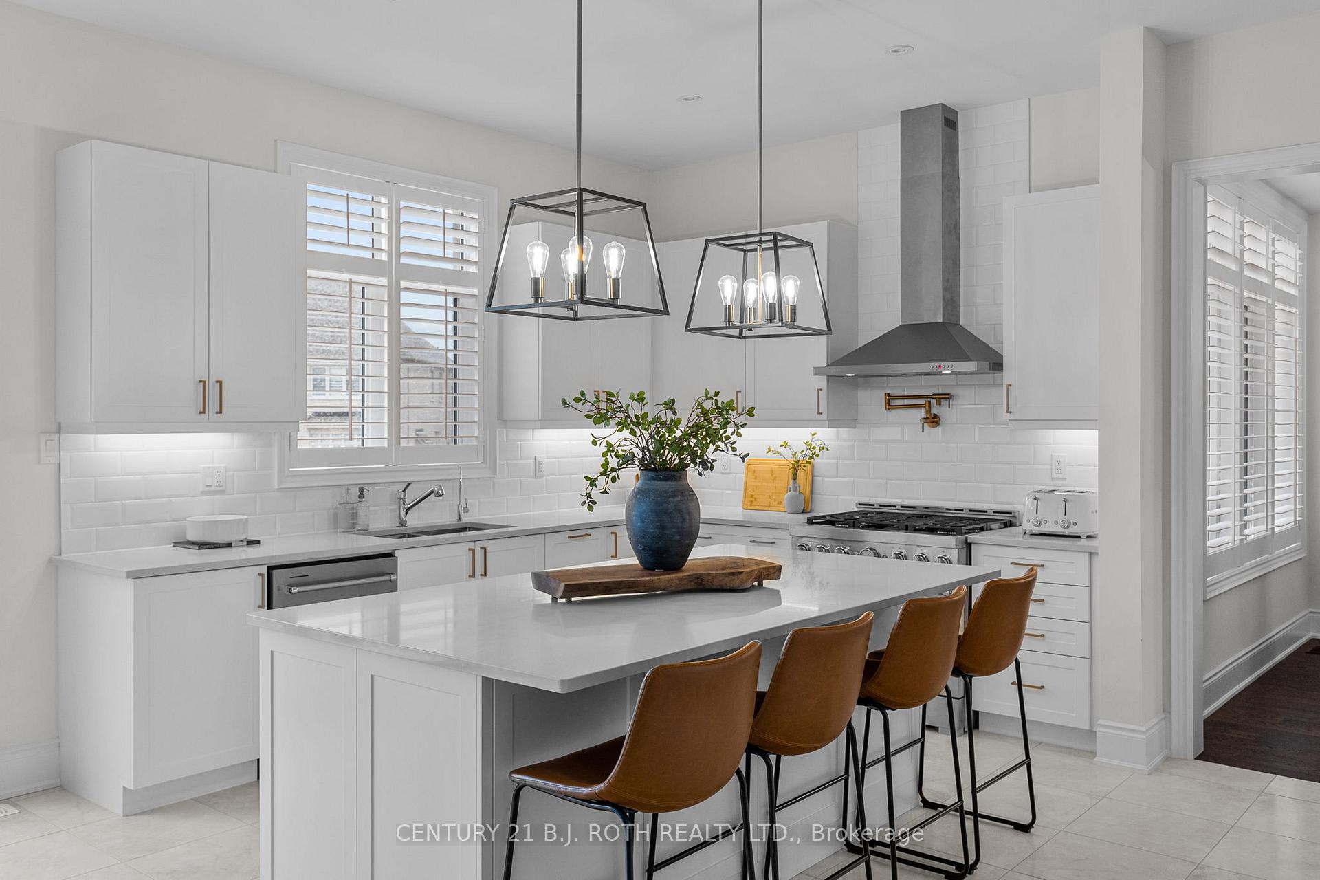Photo 4 of 53 Sanford Circle, Springwater, Centre Vespra — HOMEH