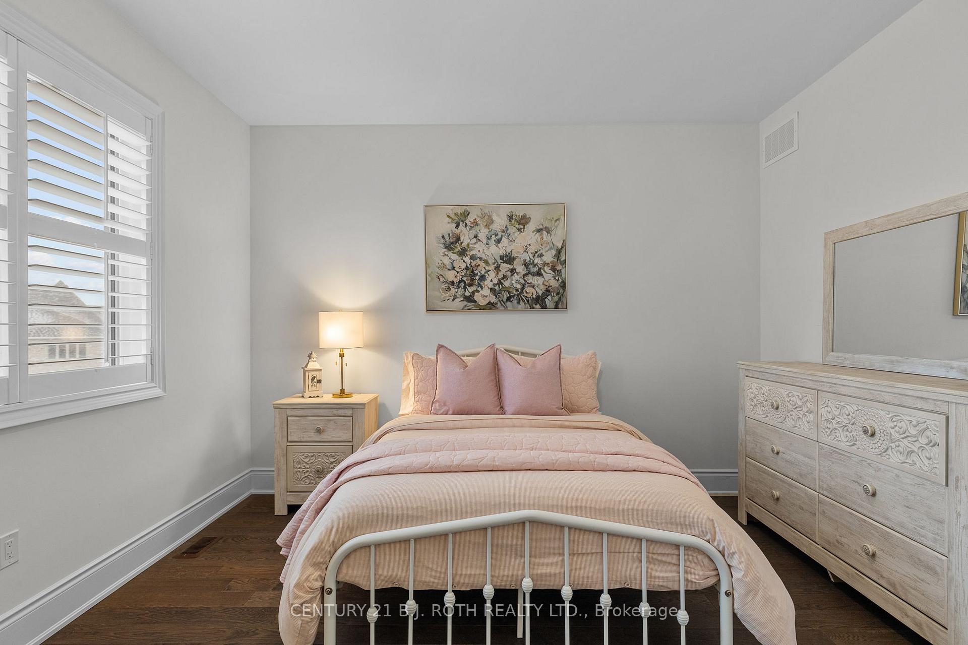 Photo 21 of 53 Sanford Circle, Springwater, Centre Vespra — HOMEH