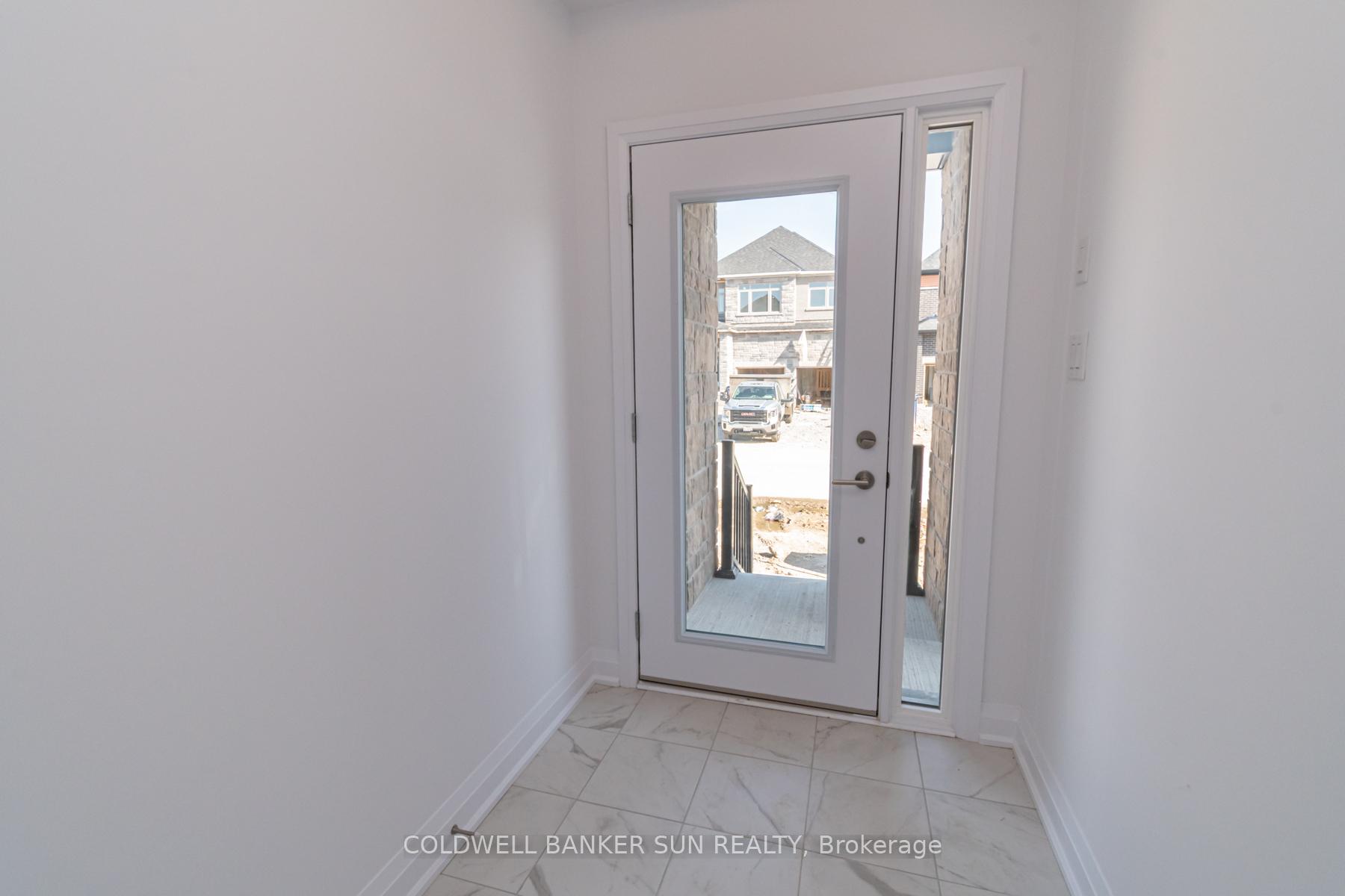 Photo 2 of 13 Ranch Terrace, Barrie, Rural Barrie Southeast — HOMEH