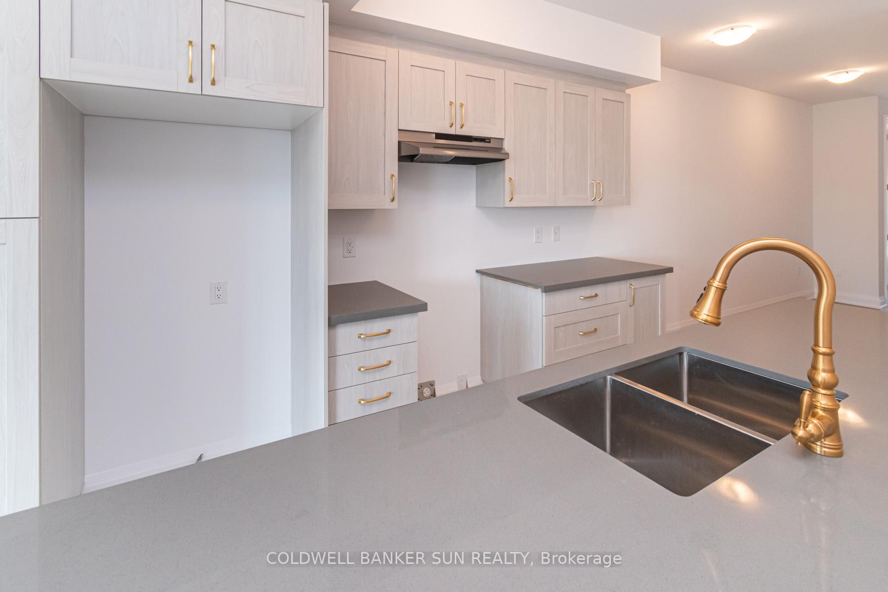 Photo 37 of 13 Ranch Terrace, Barrie, Rural Barrie Southeast — HOMEH
