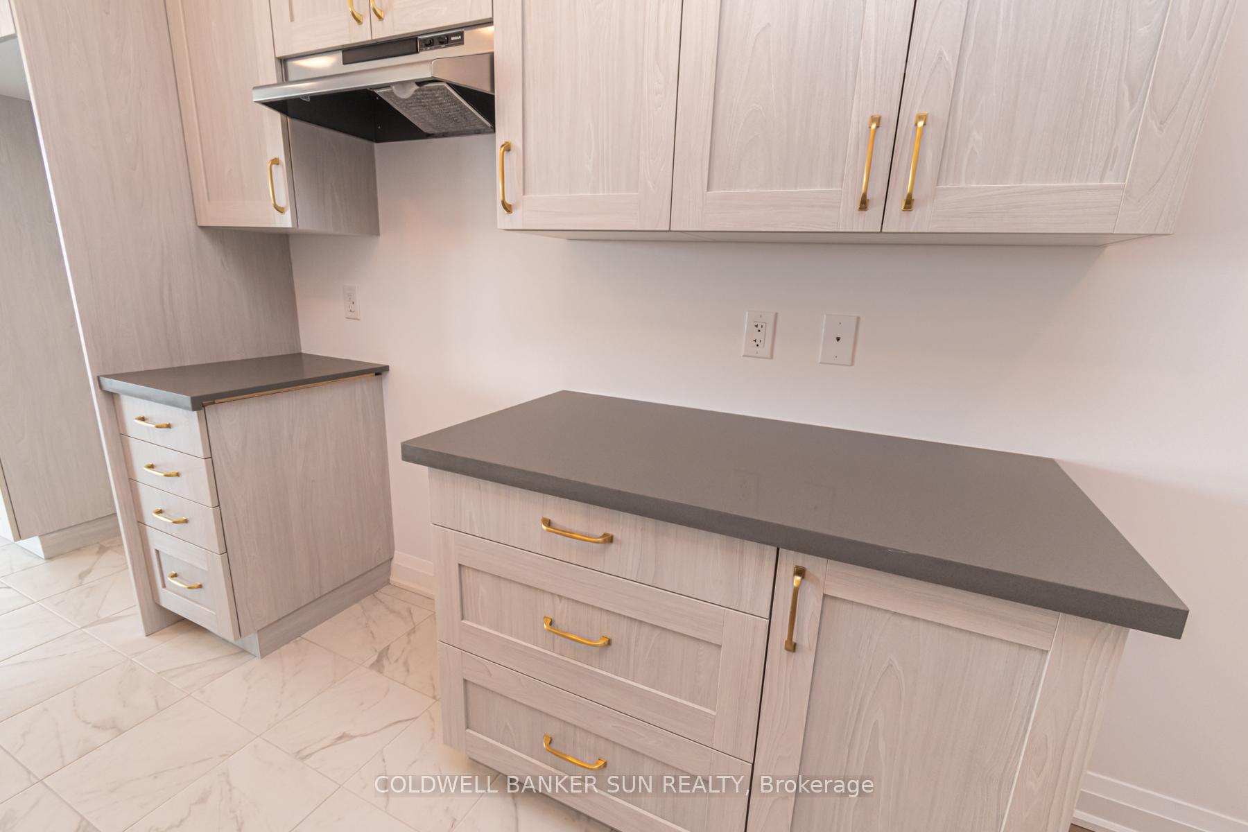 Photo 5 of 13 Ranch Terrace, Barrie, Rural Barrie Southeast — HOMEH