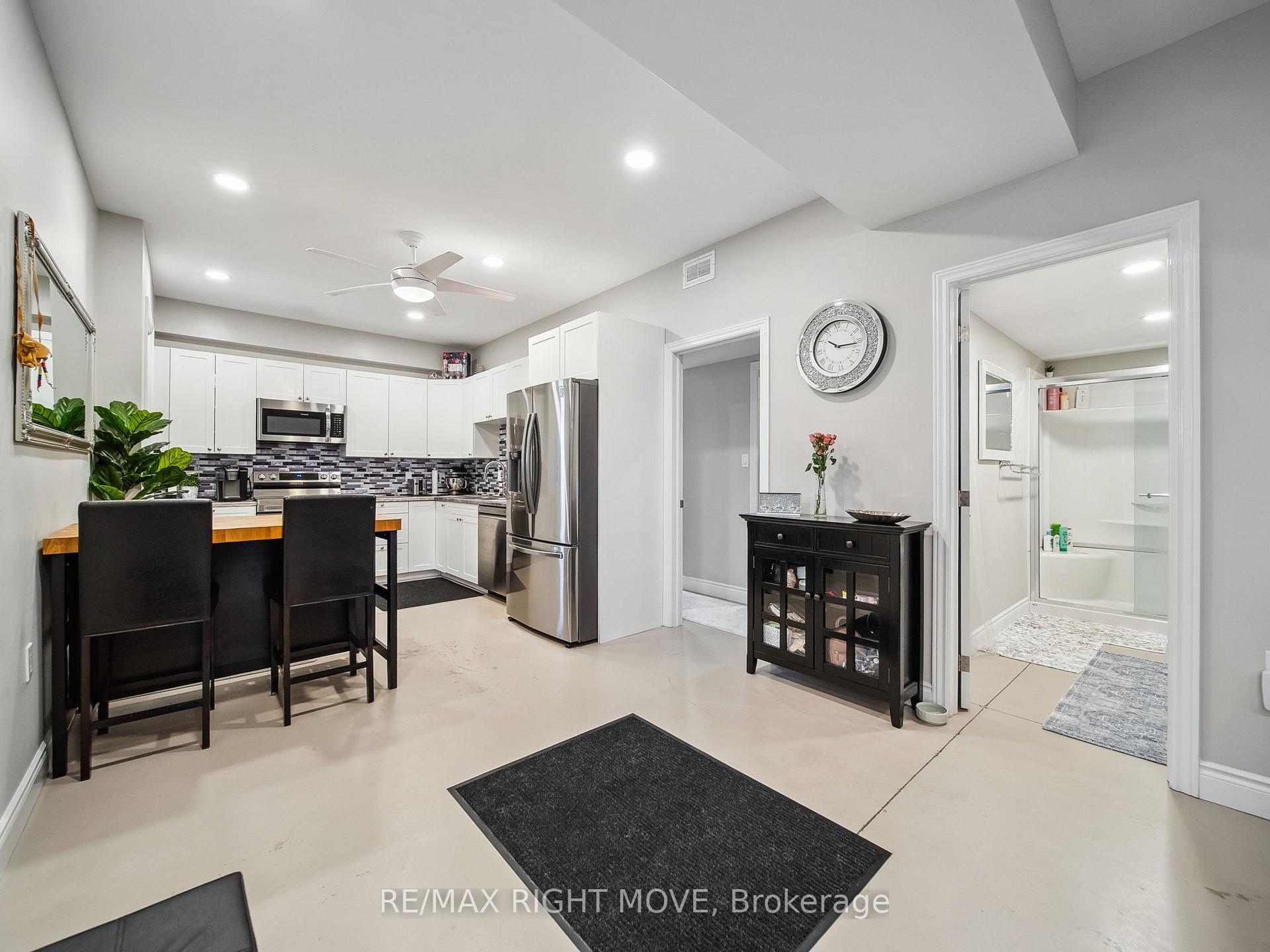 Photo 12 of Unit 2, 112B Creighton Street S, Ramara, Atherley — HOMEH