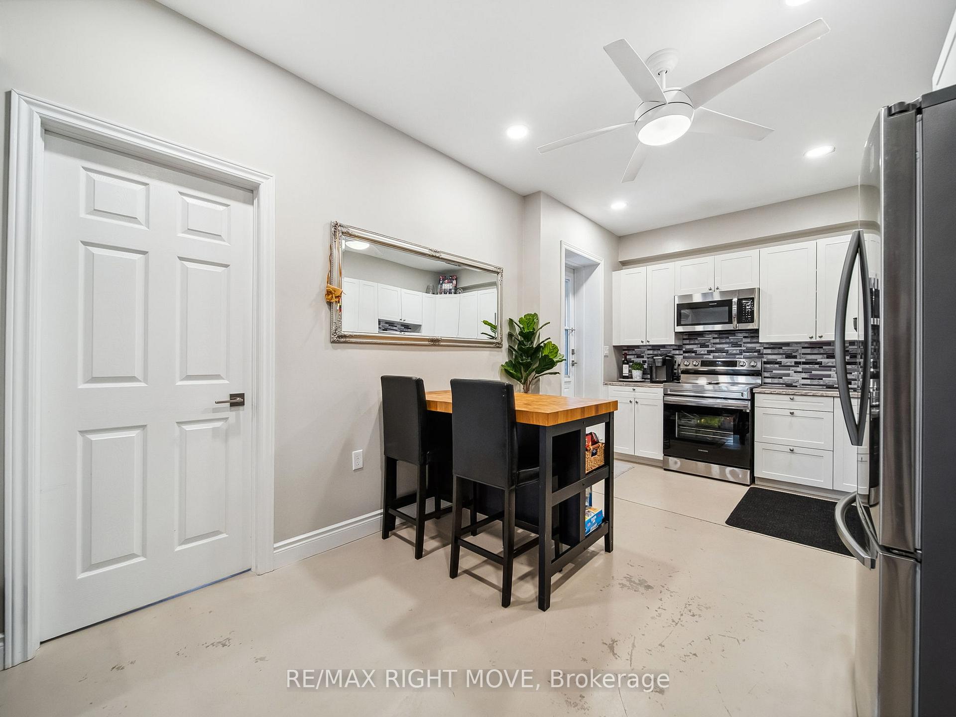 Photo 20 of Unit 2, 112B Creighton Street S, Ramara, Atherley — HOMEH