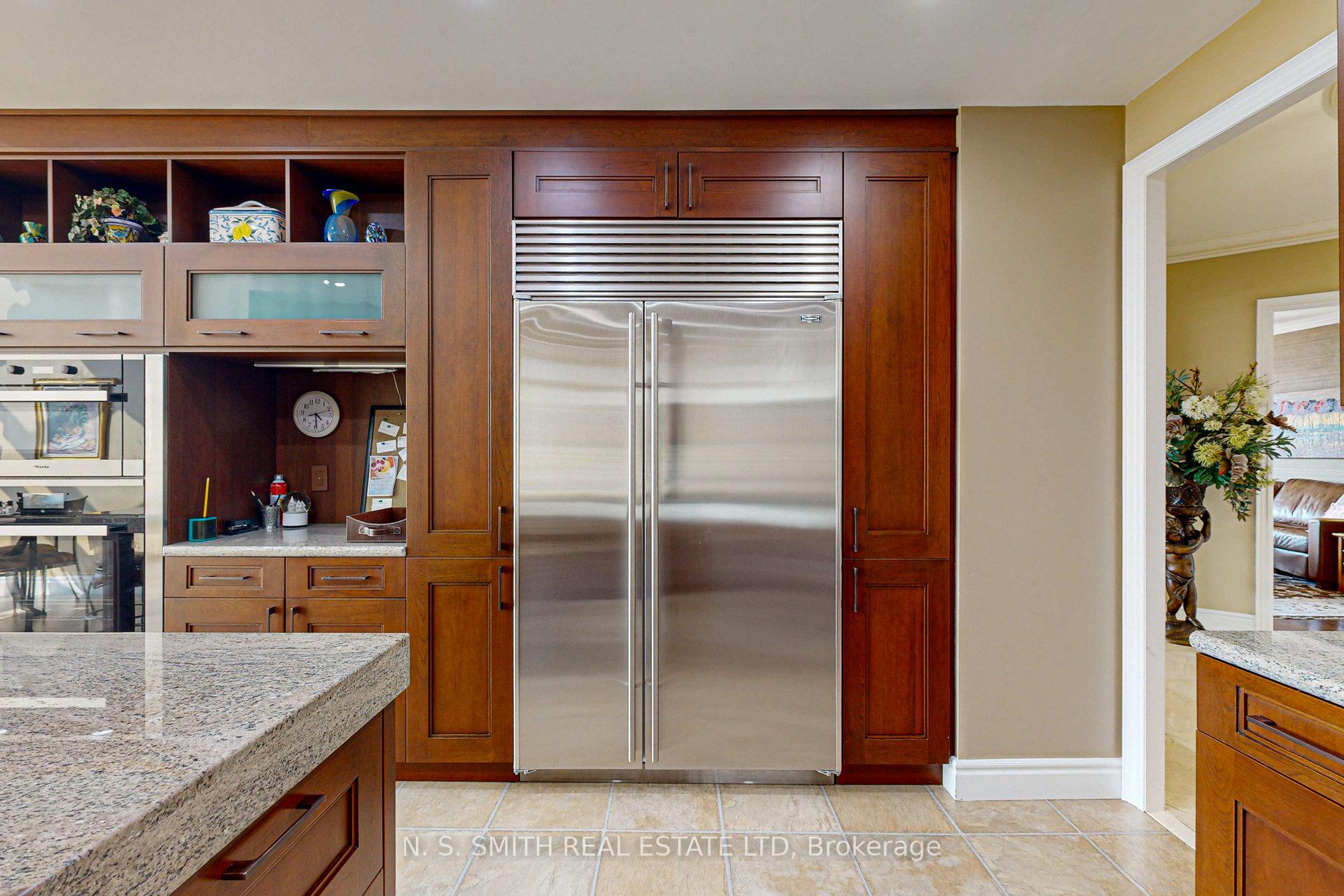 Photo 2 of Unit PH11, 610 Bullock Drive, Markham, Markville — HOMEH