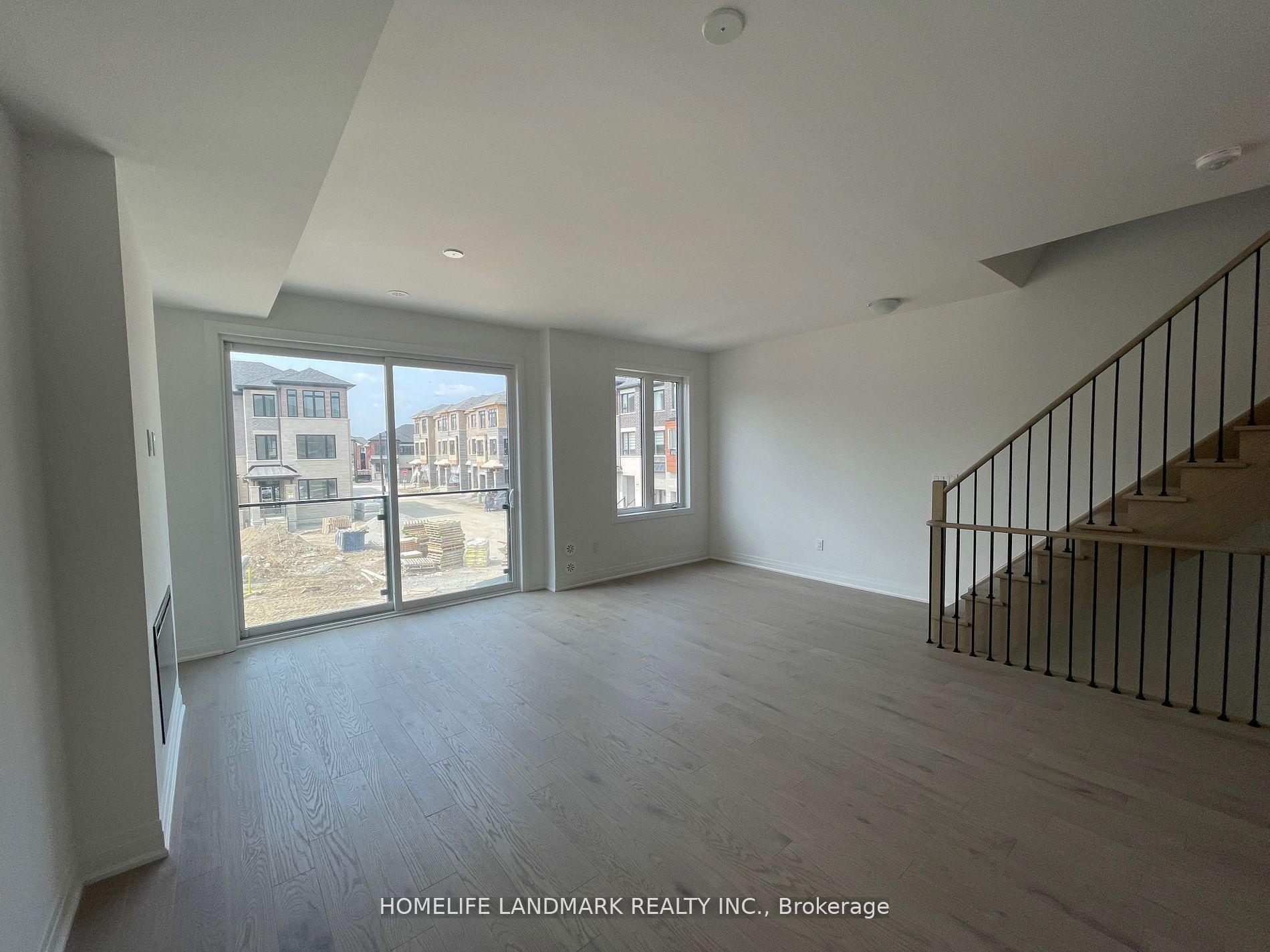 Photo 10 of 8 Tulocay Lane, Markham, Wismer — HOMEH