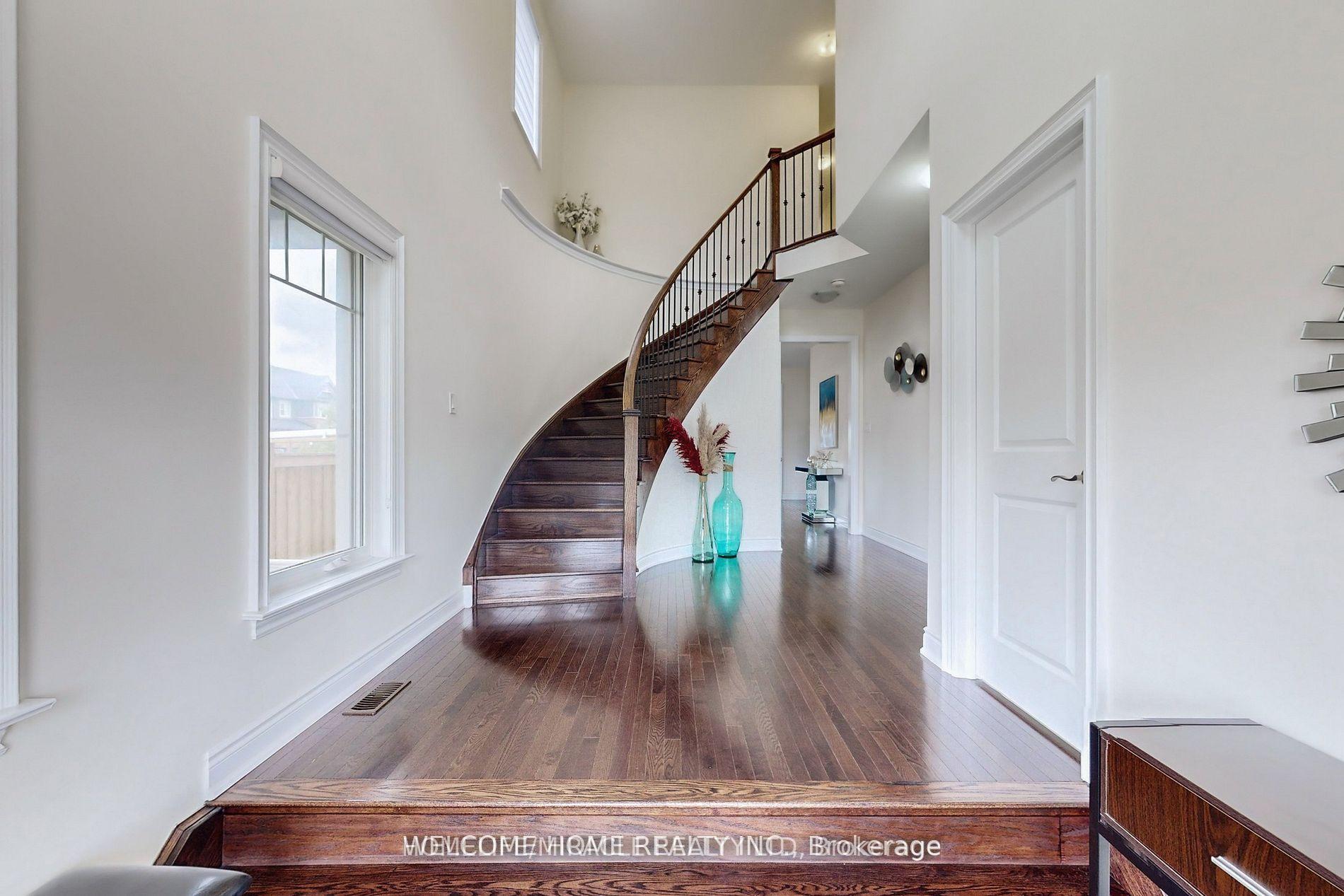 Photo 6 of 63 Arnold Crescent, New Tecumseth, Alliston — HOMEH