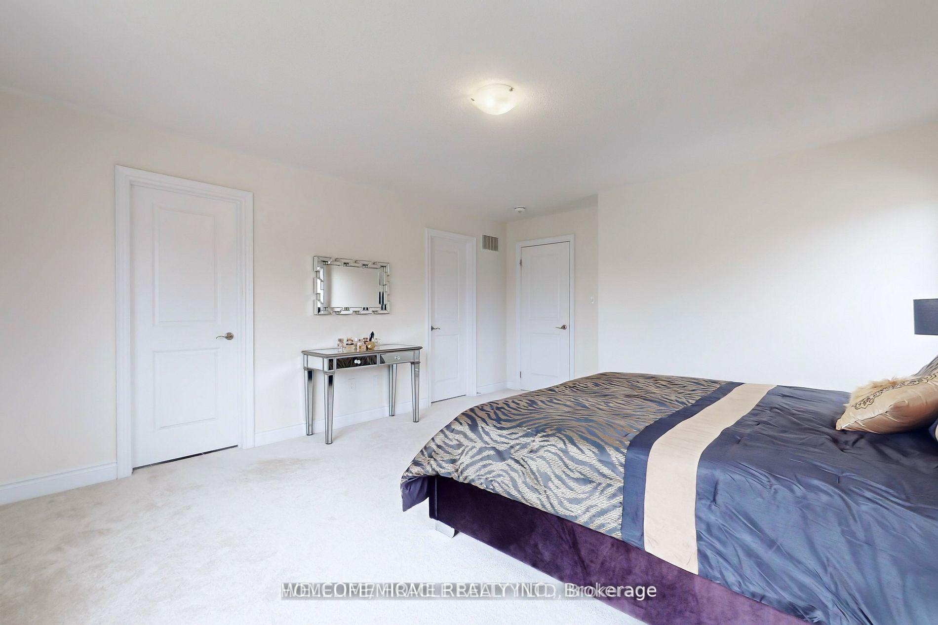 Photo 5 of 63 Arnold Crescent, New Tecumseth, Alliston — HOMEH