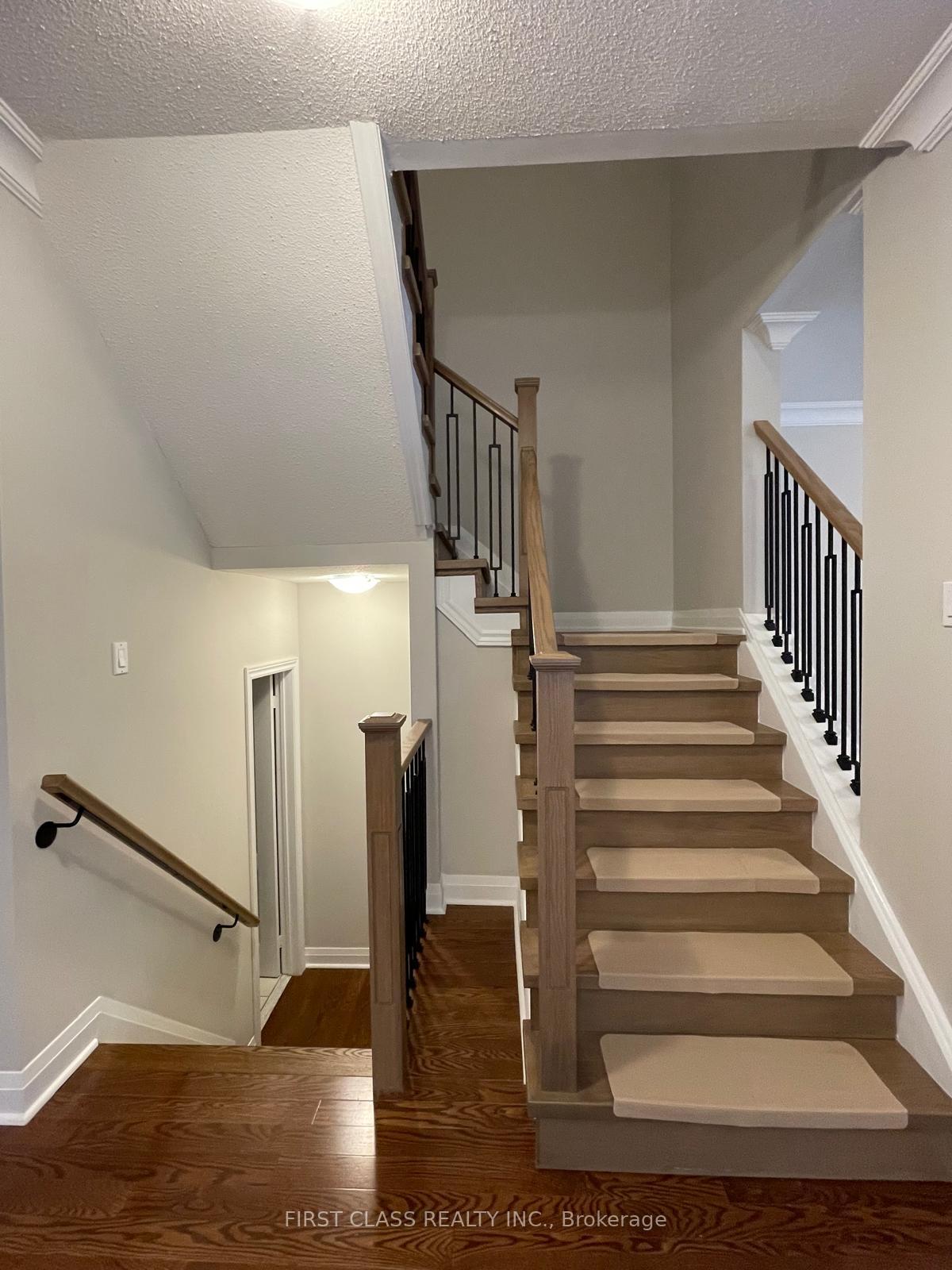 Photo 18 of 62 Dancer's Drive, Markham, Angus Glen — HOMEH