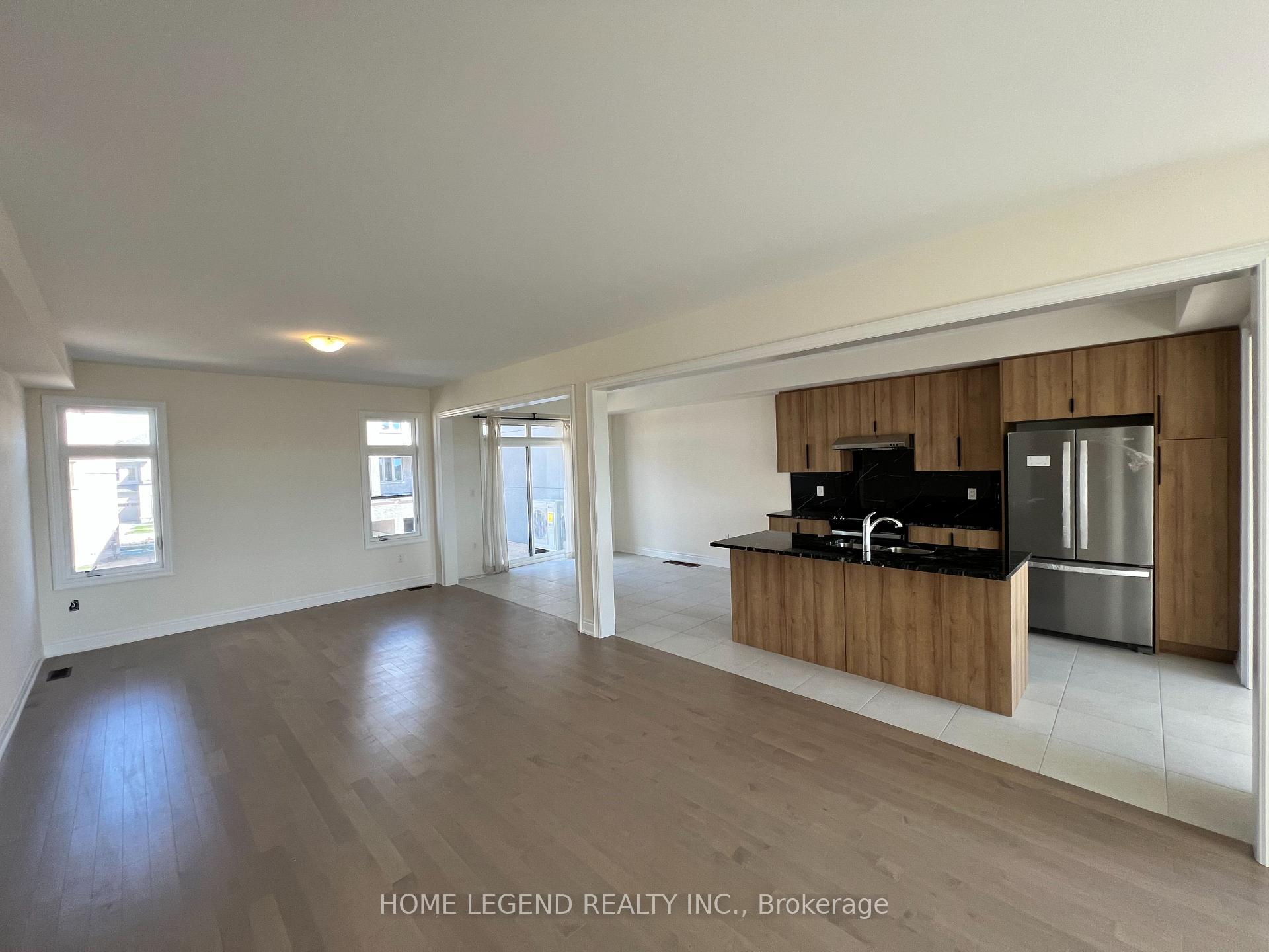 Photo 9 of 183 Berczy Green Drive, Markham, Rural Markham — HOMEH