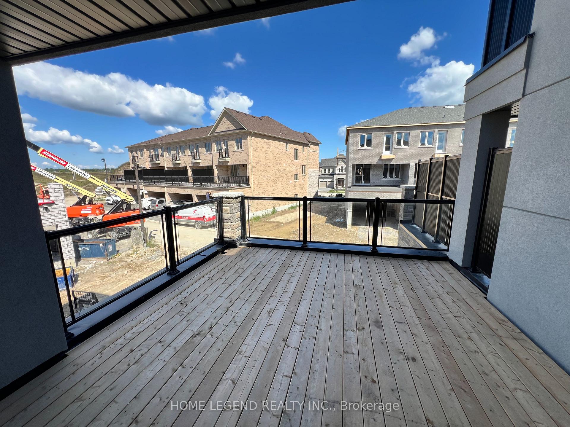 Photo 17 of 183 Berczy Green Drive, Markham, Rural Markham — HOMEH