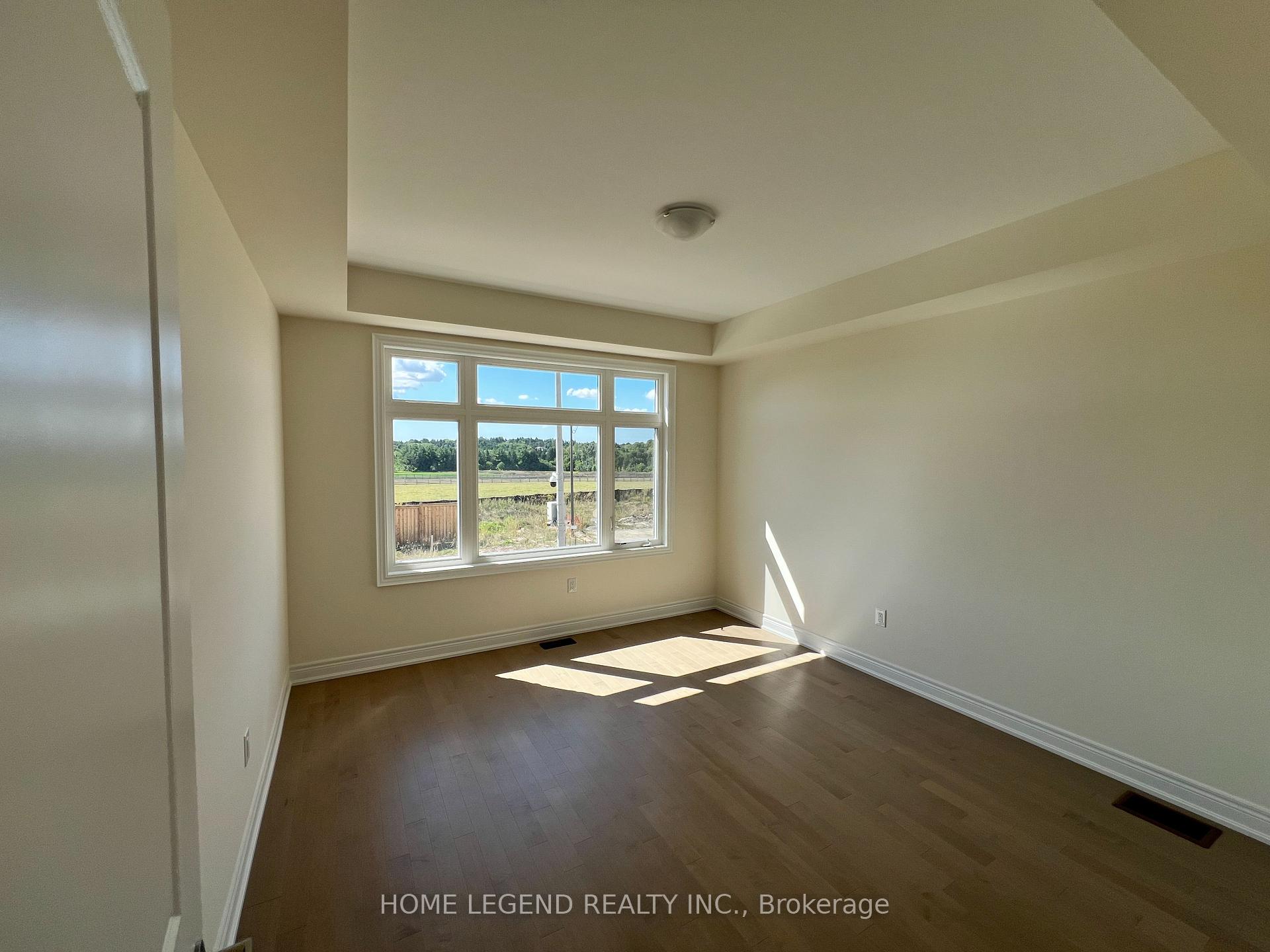 Photo 8 of 183 Berczy Green Drive, Markham, Rural Markham — HOMEH
