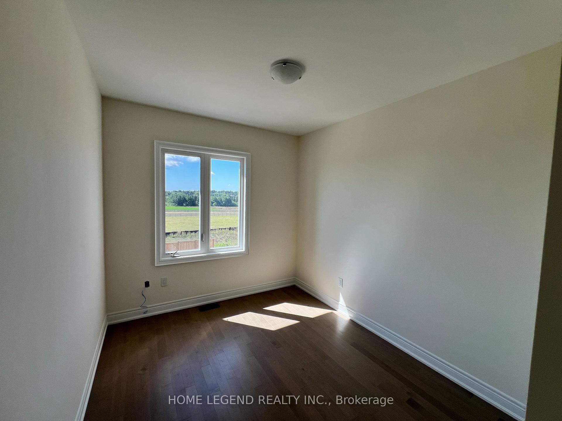 Photo 12 of 183 Berczy Green Drive, Markham, Rural Markham — HOMEH
