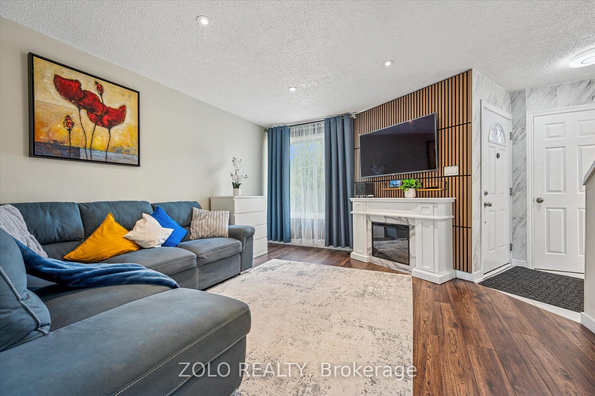 Photo 6 of Unit 13, 203 Fairway Rd N, Kitchener — HOMEH