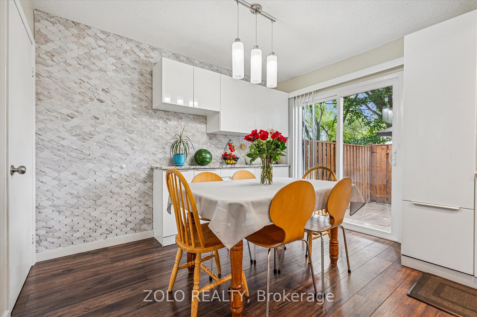Photo 5 of Unit 13, 203 Fairway Rd N, Kitchener — HOMEH