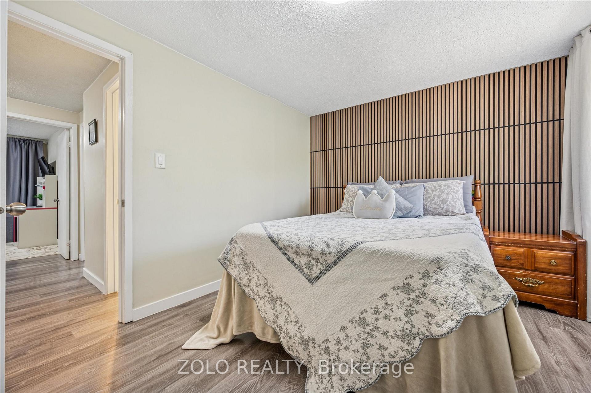 Photo 10 of Unit 13, 203 Fairway Rd N, Kitchener — HOMEH