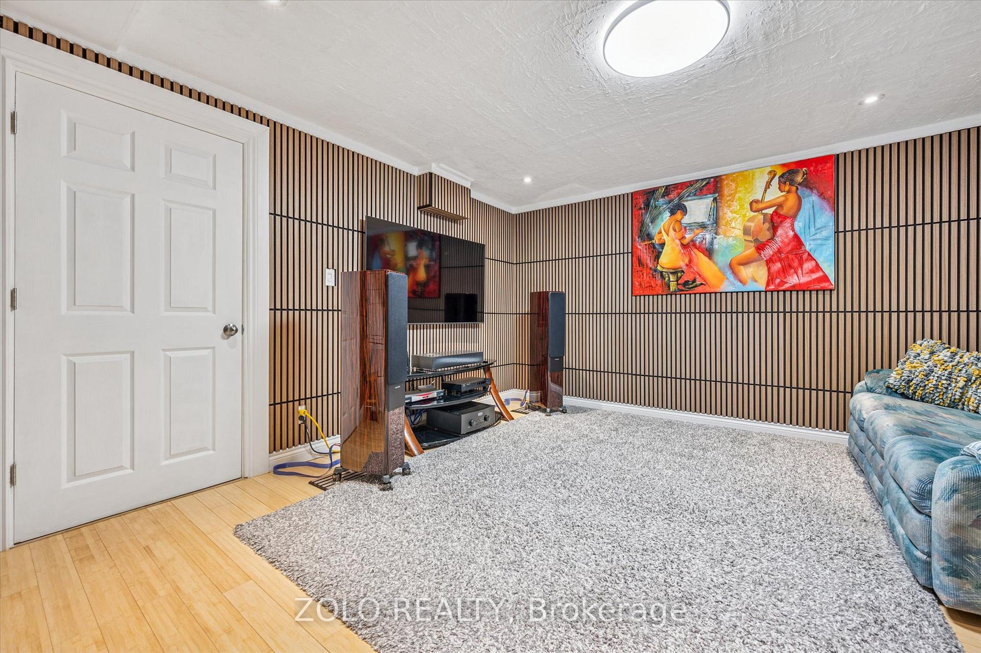Photo 16 of Unit 13, 203 Fairway Rd N, Kitchener — HOMEH