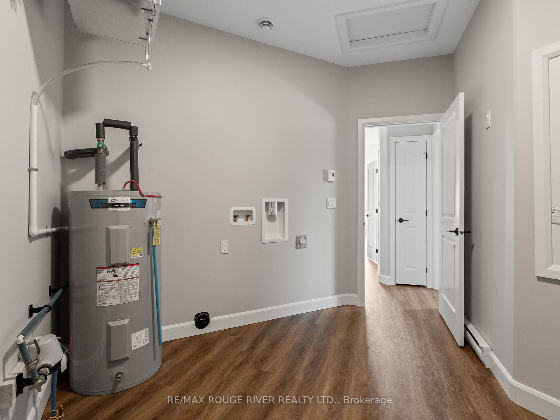 Photo 21 of Unit 201, 14 Meadowcreek Drive, Cambridge, Brighton — HOMEH