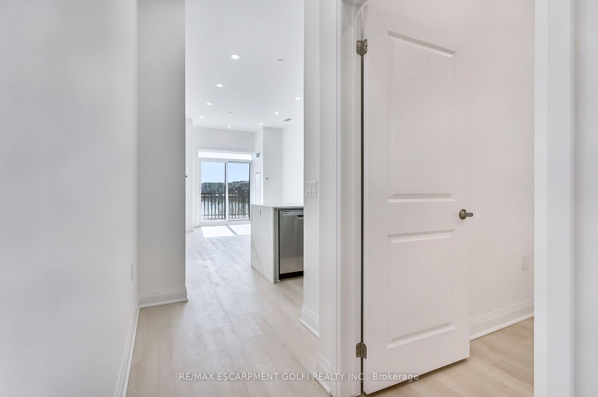 Photo 16 of Unit 105, 1936 Rymal Road E, Hamilton, Stoney Creek — HOMEH