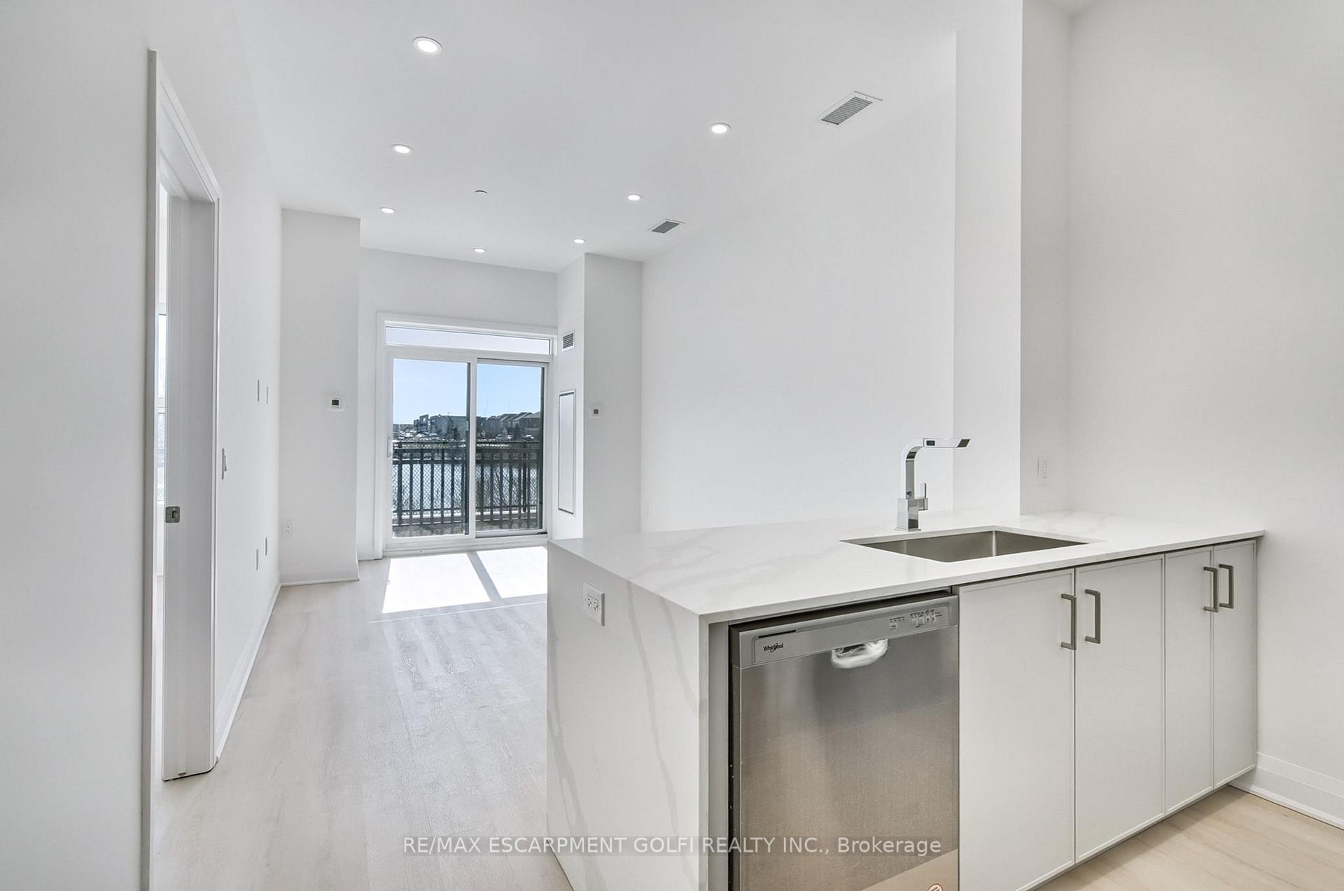 Photo 19 of Unit 105, 1936 Rymal Road E, Hamilton, Stoney Creek — HOMEH