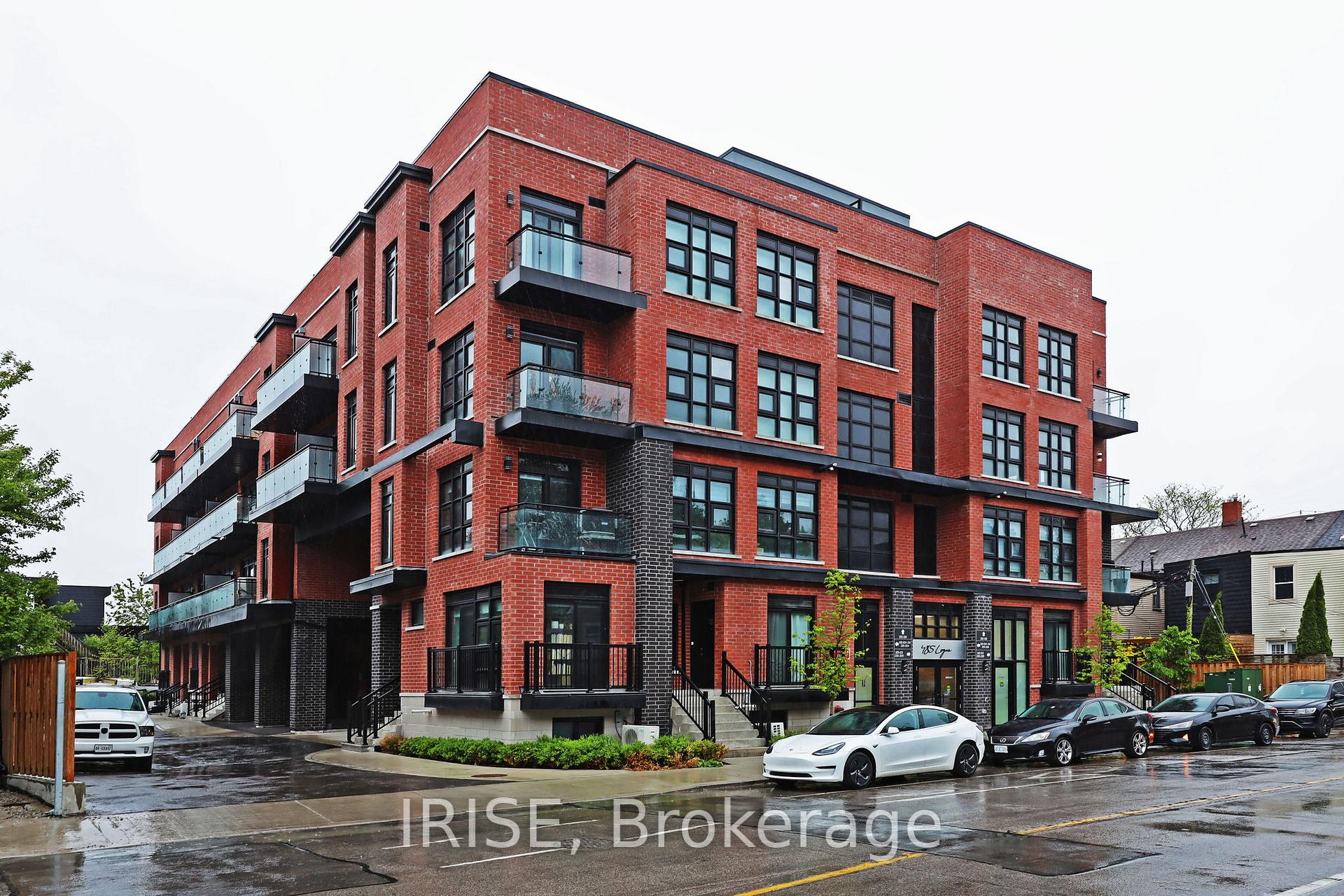 Front of Unit 207, 485 Logan Avenue S