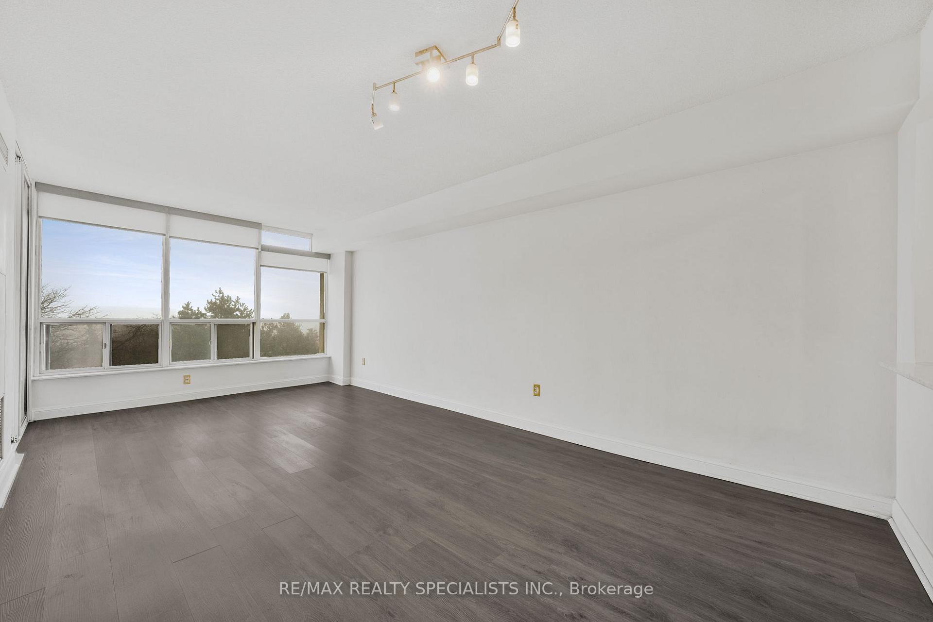 Photo 14 of Unit 508, 24 Hanover Road, Brampton, Queen Street Corridor — HOMEH