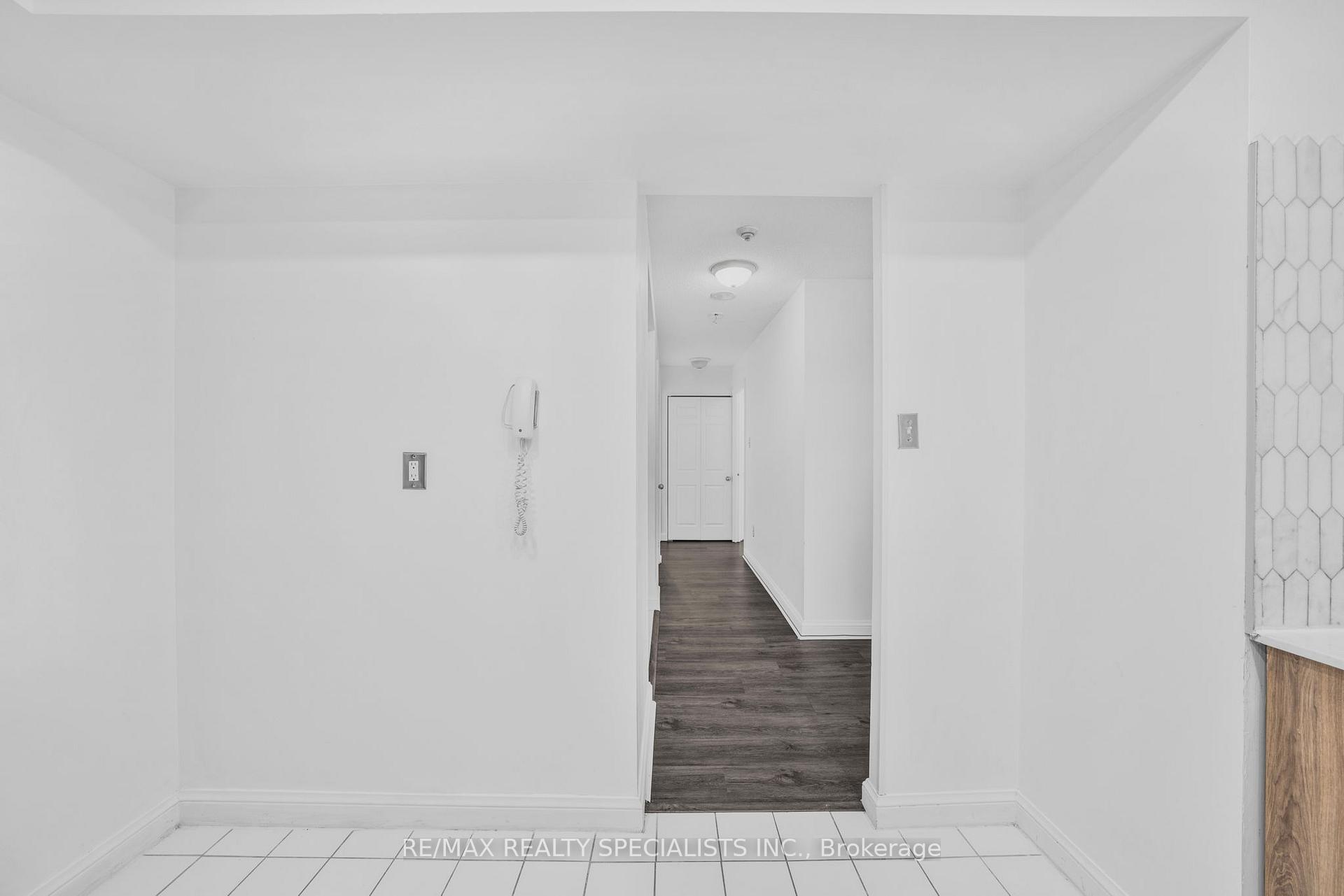 Photo 13 of Unit 508, 24 Hanover Road, Brampton, Queen Street Corridor — HOMEH