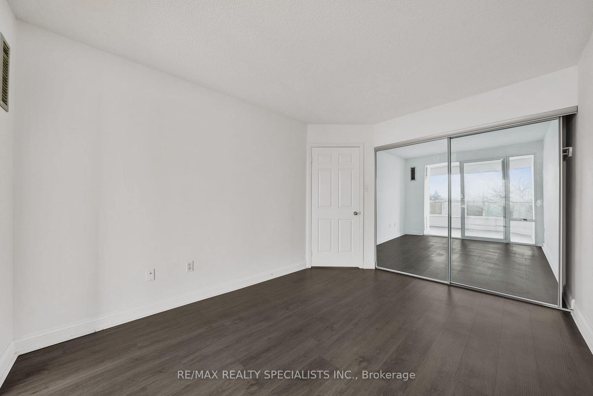 Photo 25 of Unit 508, 24 Hanover Road, Brampton, Queen Street Corridor — HOMEH
