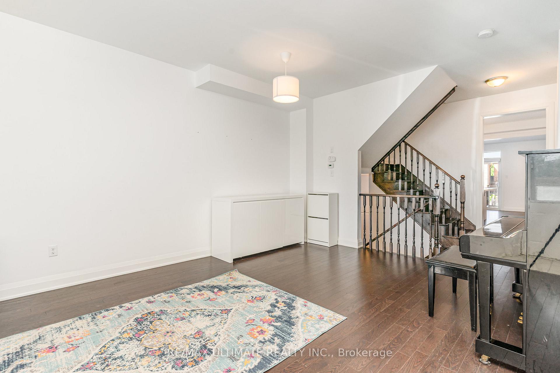 Photo 25 of 92 Harbord Street, Markham, Berczy — HOMEH