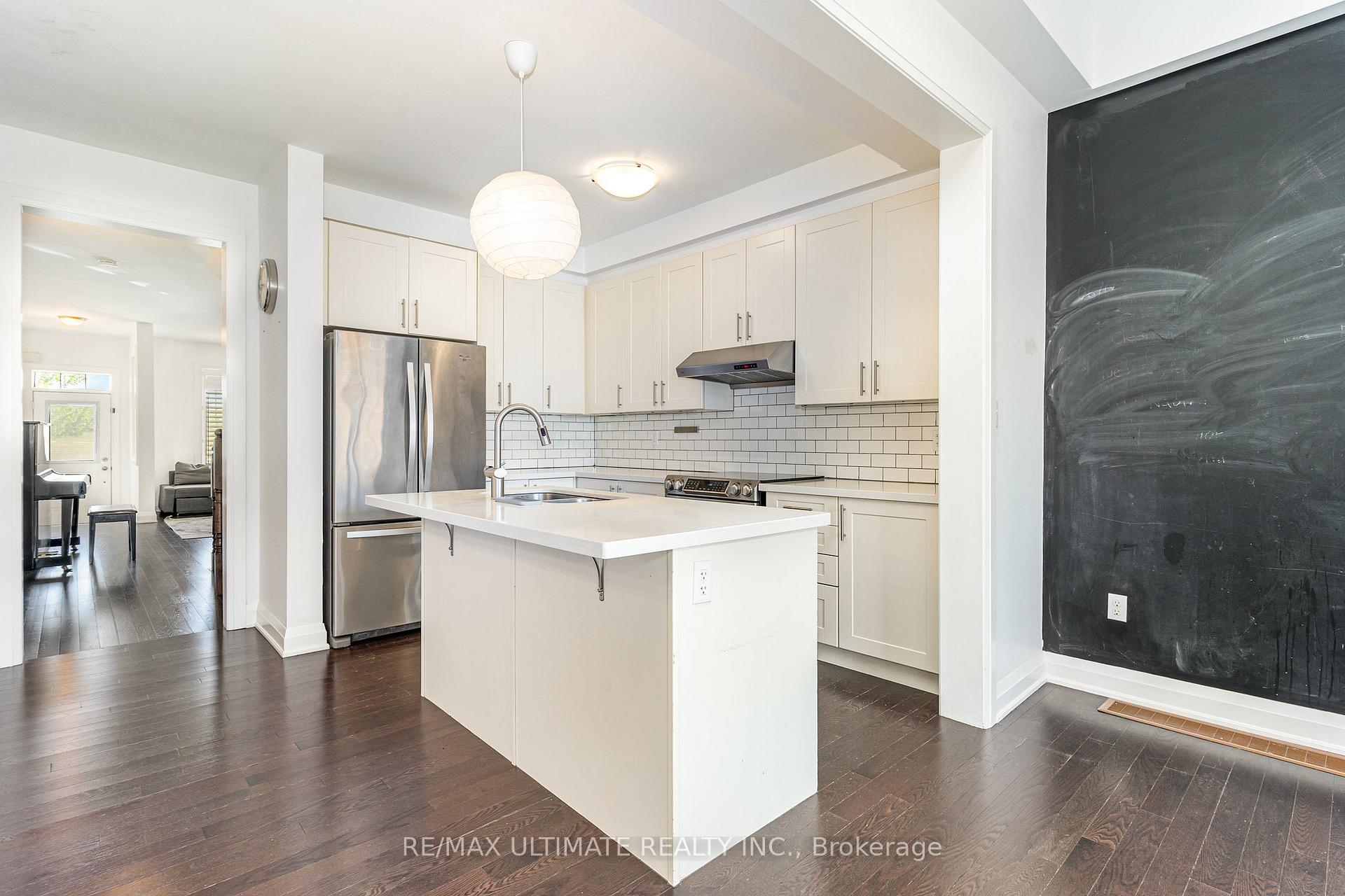 Photo 34 of 92 Harbord Street, Markham, Berczy — HOMEH